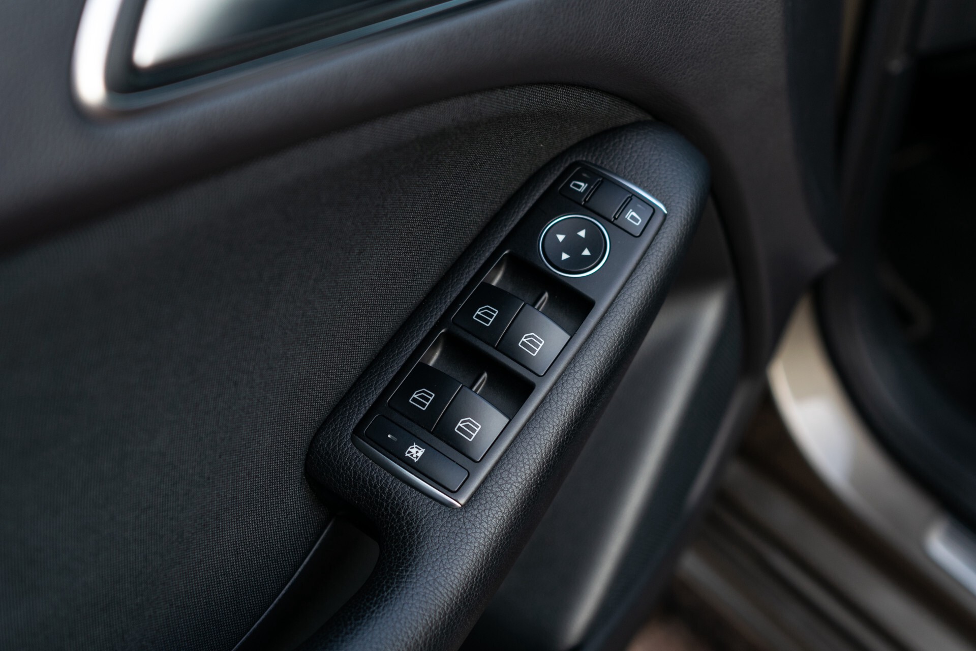 Mercedes-Benz B-Klasse 200 Style | Auto trekhaak | Bi-xenon | Camera | PTS | ECC | Verwarmde Stoelen | Aut7 Foto 10