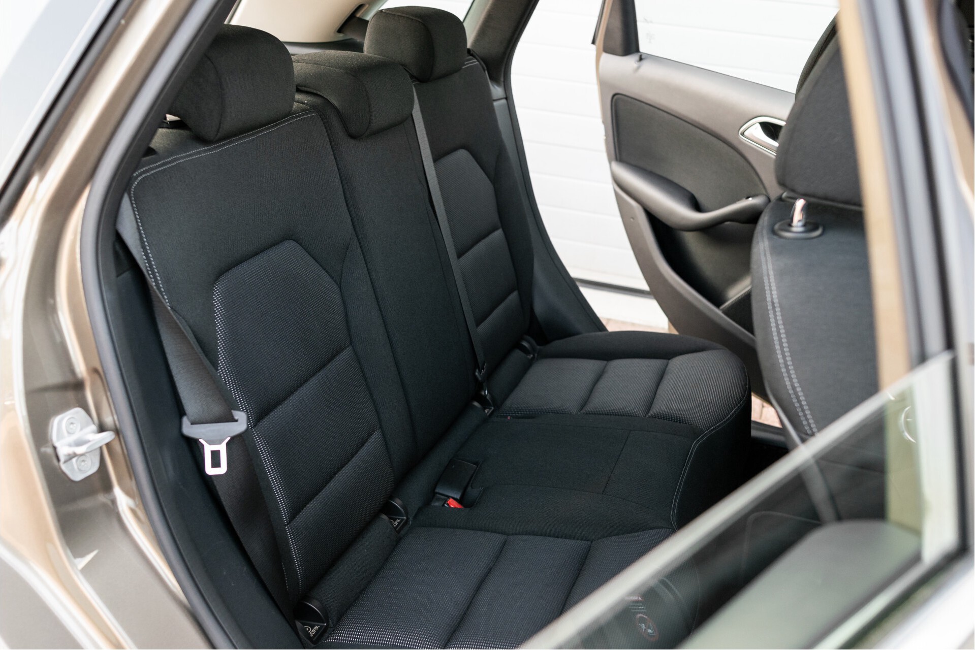 Mercedes-Benz B-Klasse 200 Style | Auto trekhaak | Bi-xenon | Camera | PTS | ECC | Verwarmde Stoelen | Aut7 Foto 4