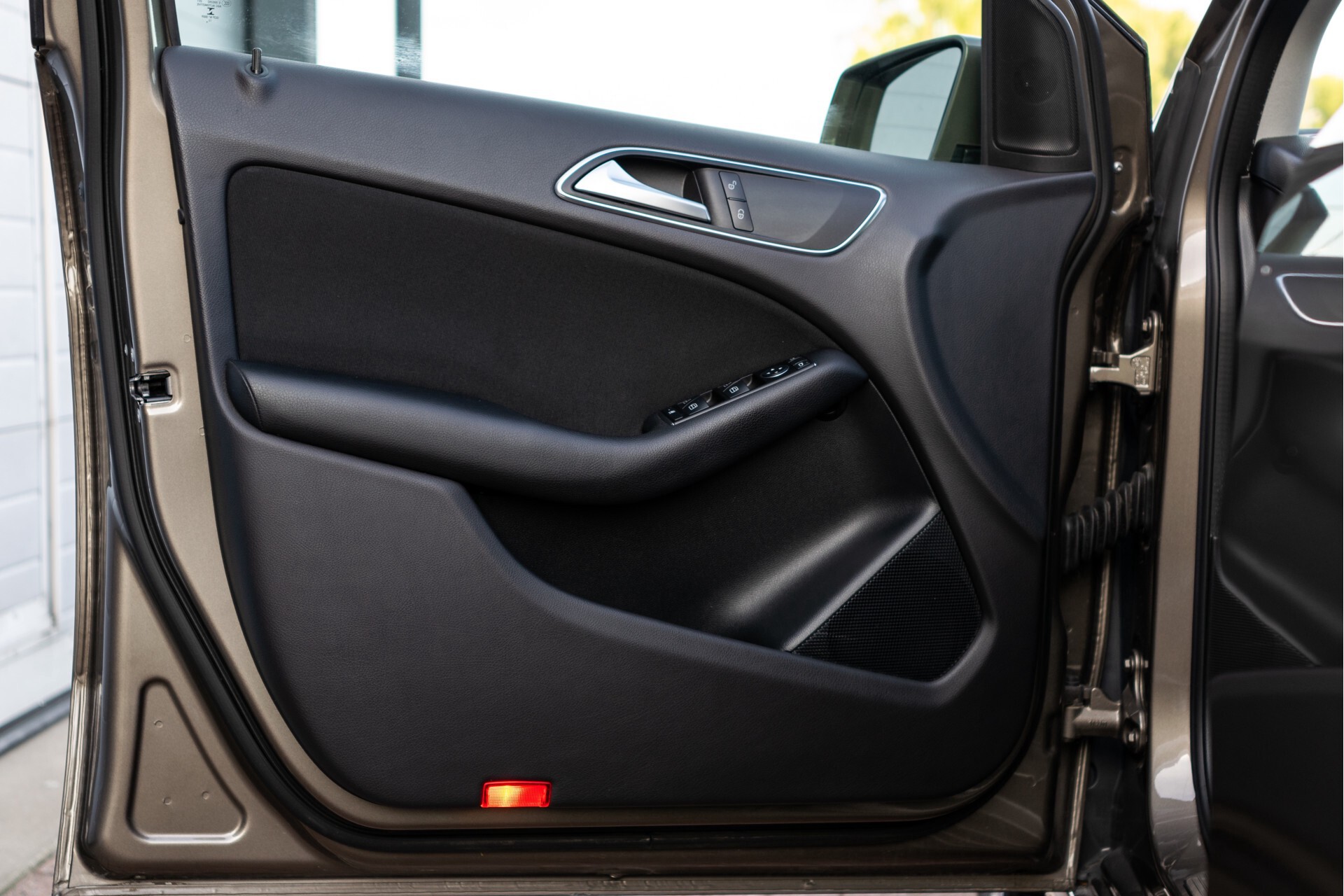 Mercedes-Benz B-Klasse 200 Style | Auto trekhaak | Bi-xenon | Camera | PTS | ECC | Verwarmde Stoelen | Aut7 Foto 9