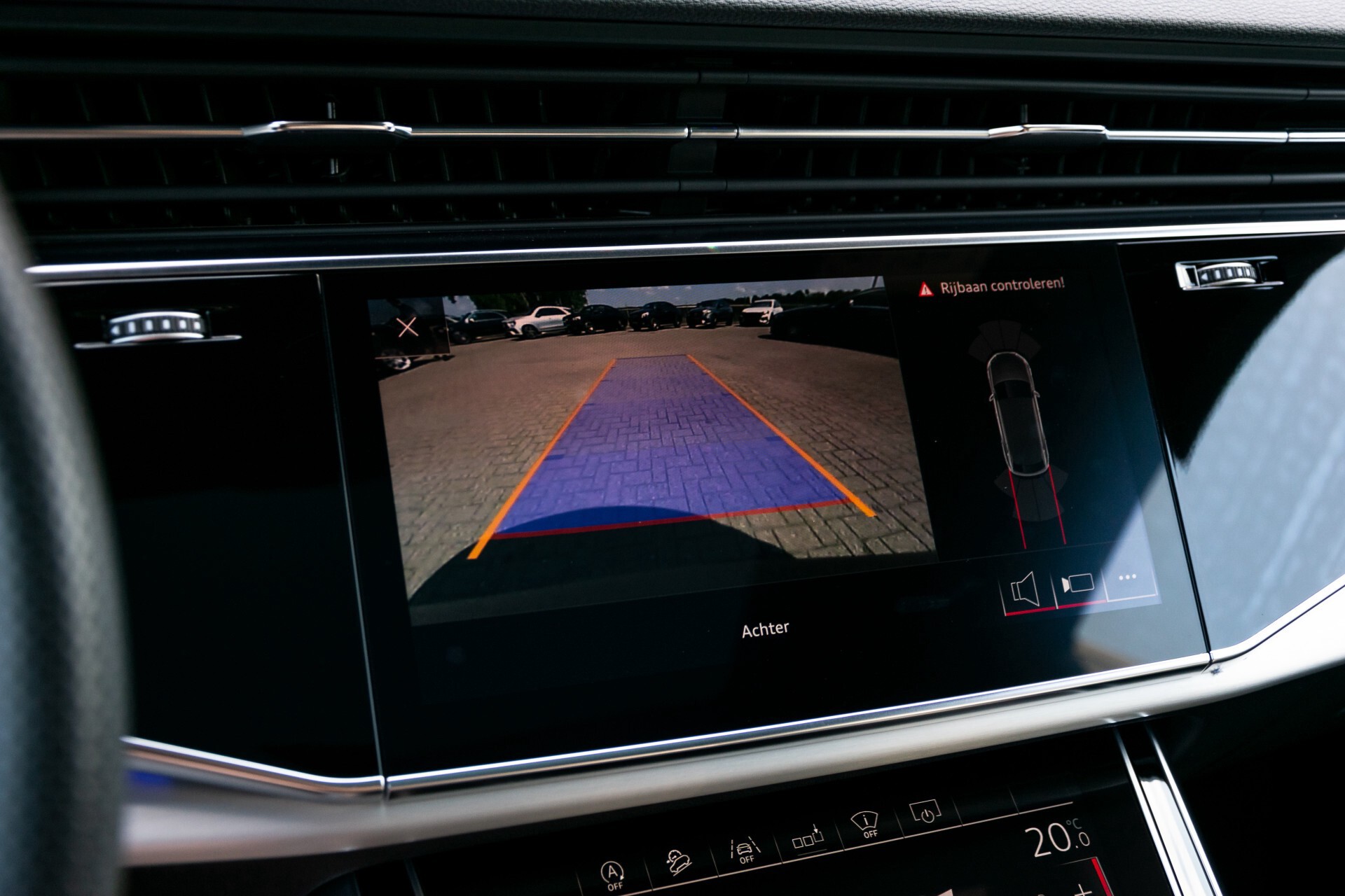 Audi Q8 50 TDI Quattro S-Line Luchtvering | AdaptiveCruise | Keyless | Matrix | HUD | Trekhaak | Garantie Aut8 Foto 18