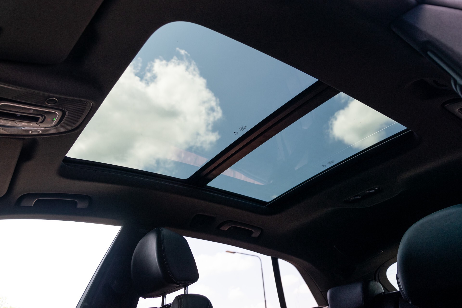 Audi Q8 50 TDI Quattro S-Line Luchtvering | AdaptiveCruise | Keyless | Matrix | HUD | Trekhaak | Garantie Aut8 Foto 29