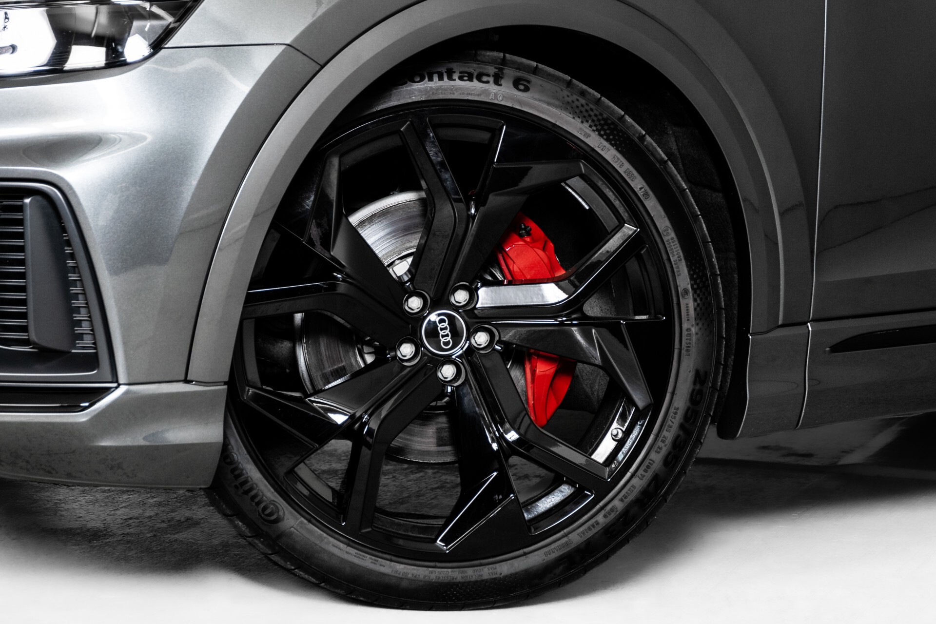 Audi Q8 50 TDI Quattro S-Line Luchtvering | AdaptiveCruise | Keyless | Matrix | HUD | Trekhaak | Garantie Aut8 Foto 32