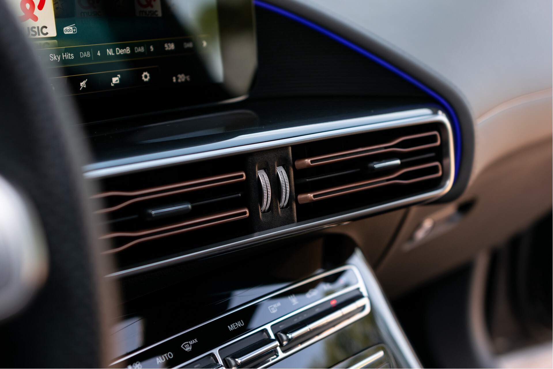 Mercedes-Benz EQC 400 4M AMG Rij-assistentie | Schuifdak | Burmester | 21"AMG | Keyless-Go Foto 10