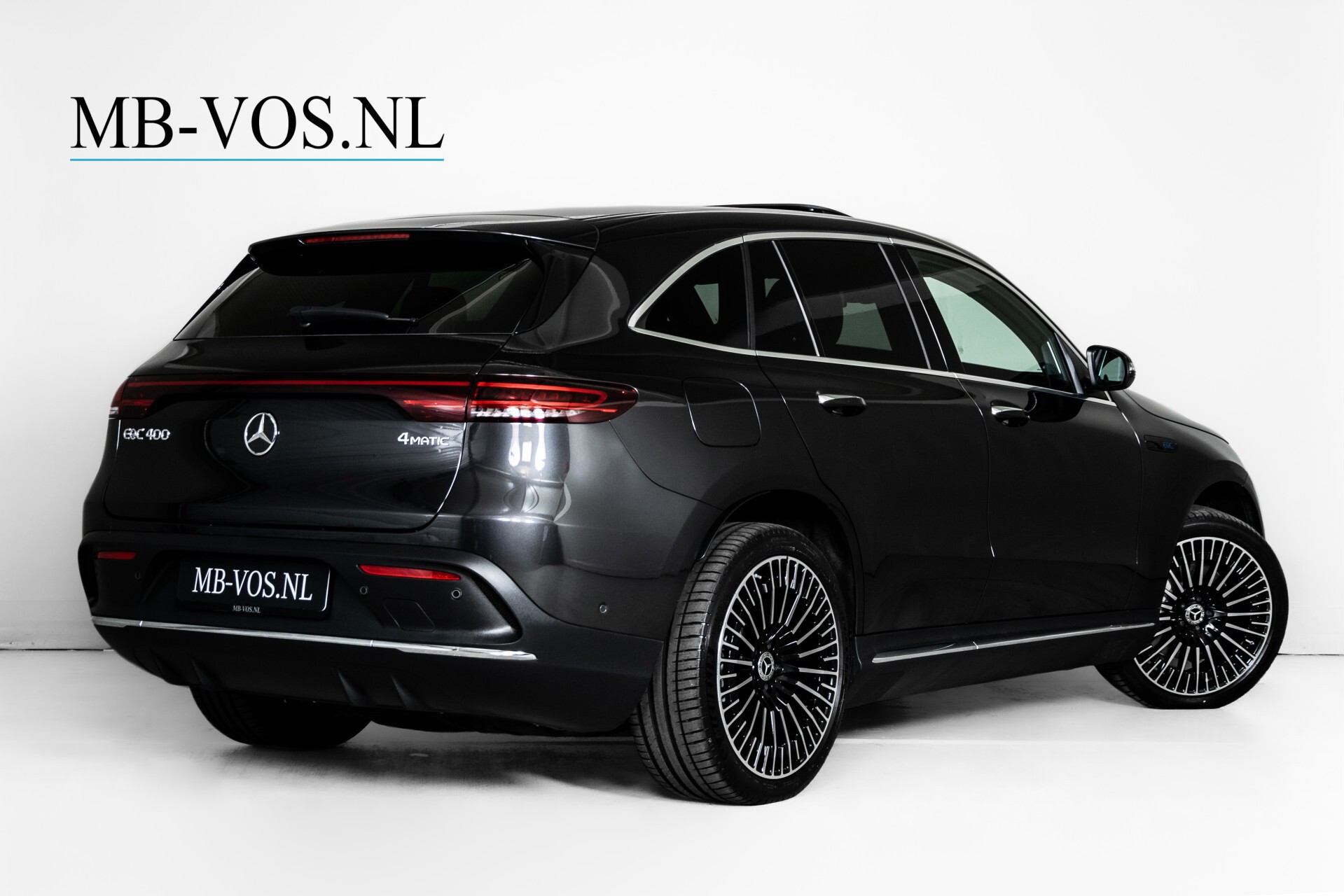 Mercedes-Benz EQC 400 4M AMG Rij-assistentie | Schuifdak | Burmester | 21"AMG | Keyless-Go Foto 2