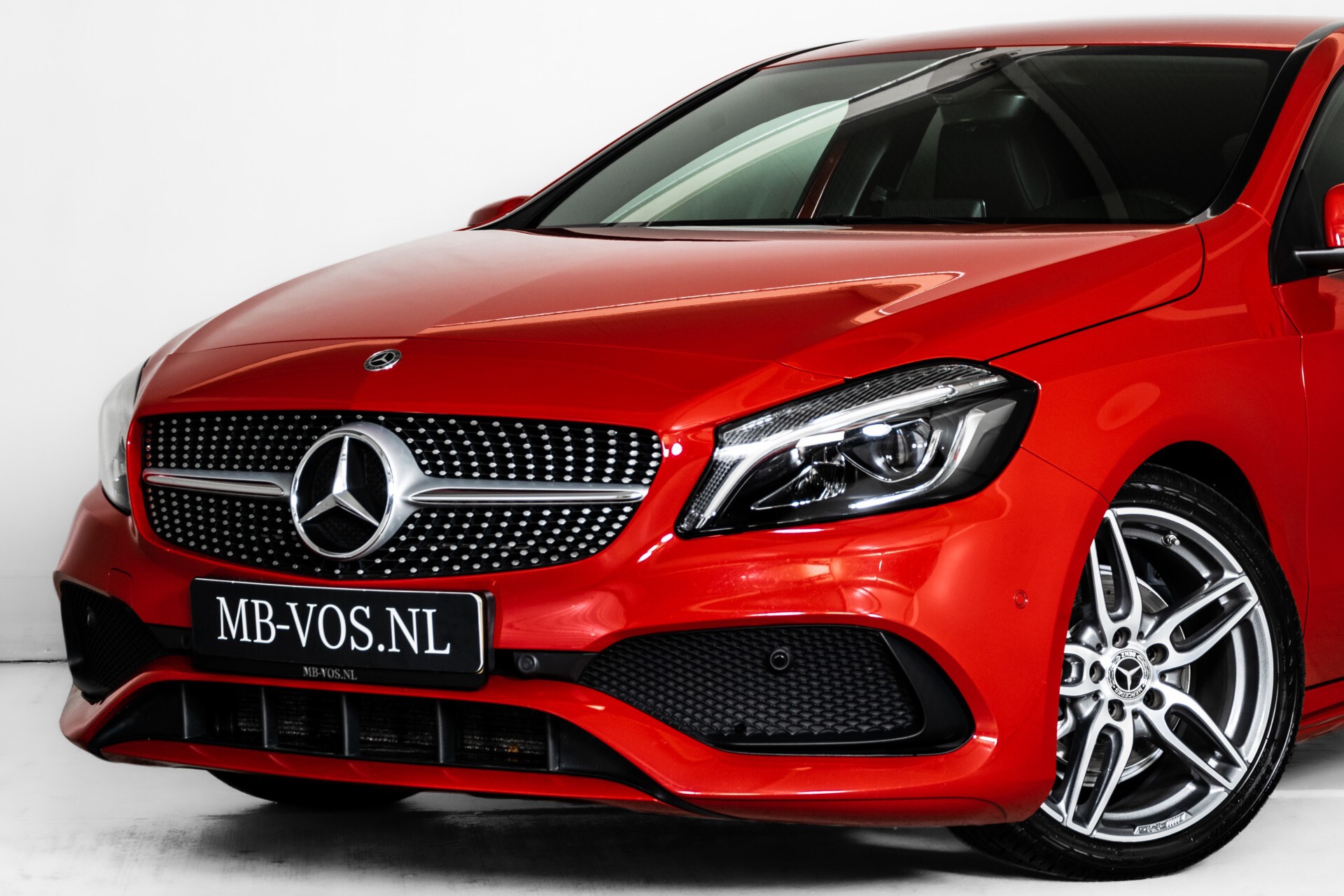 Mercedes-Benz A-Klasse 180 AMG Camera | LED | Media Display | Keyless | Stoelverwarming | Aut7 Foto 25