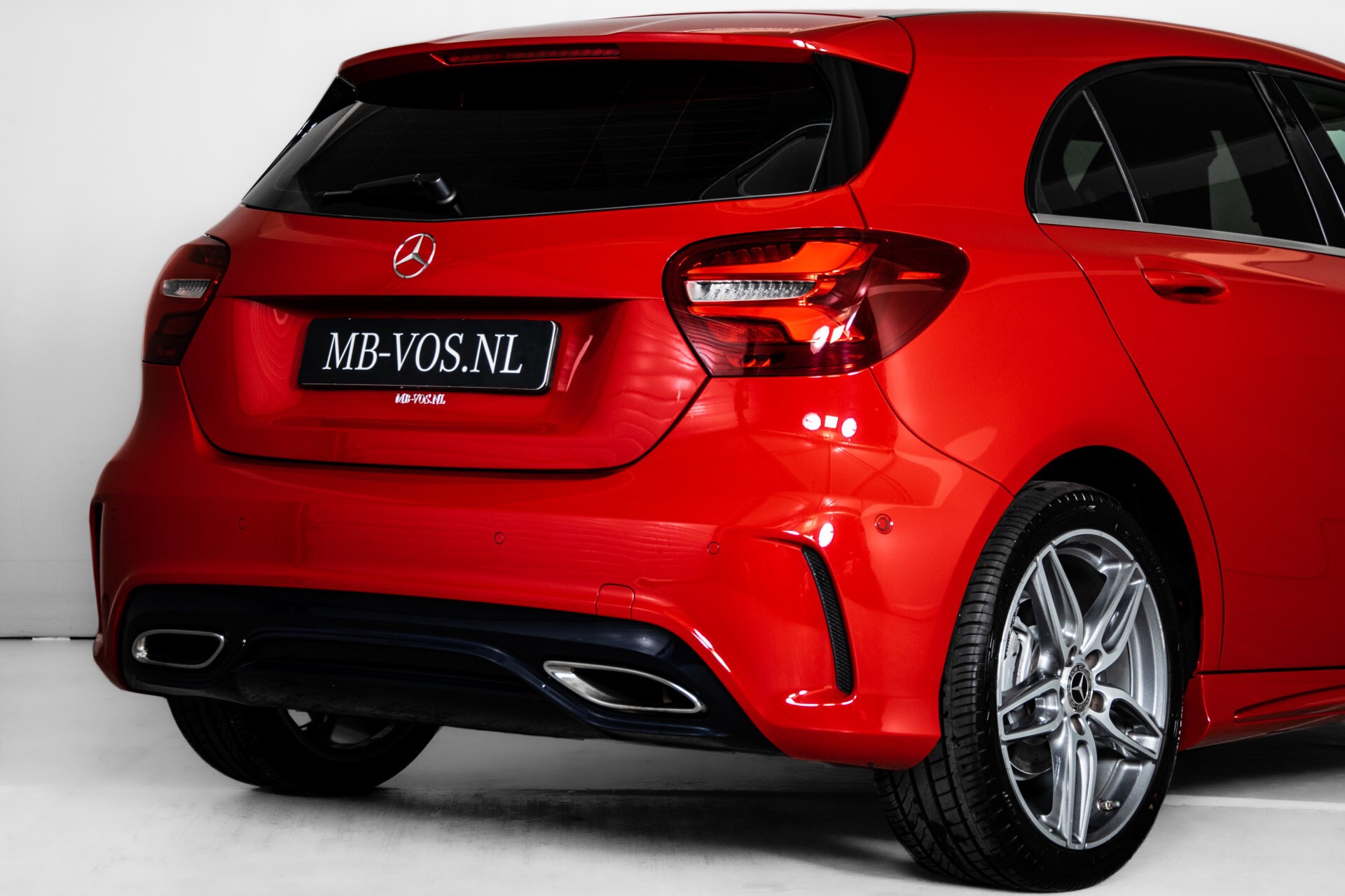 Mercedes-Benz A-Klasse 180 AMG Camera | LED | Media Display | Keyless | Stoelverwarming | Aut7 Foto 26