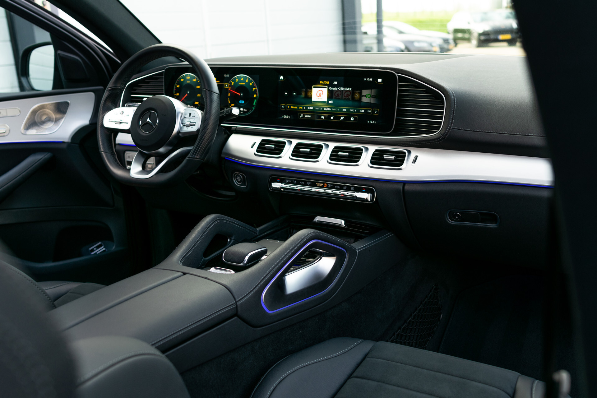 Mercedes-Benz GLE 350 e 4-M Luchtvering | AMG | Trekhaak | Keyless | Adaptive Cruise | Burmester | Night Aut9 Foto 7