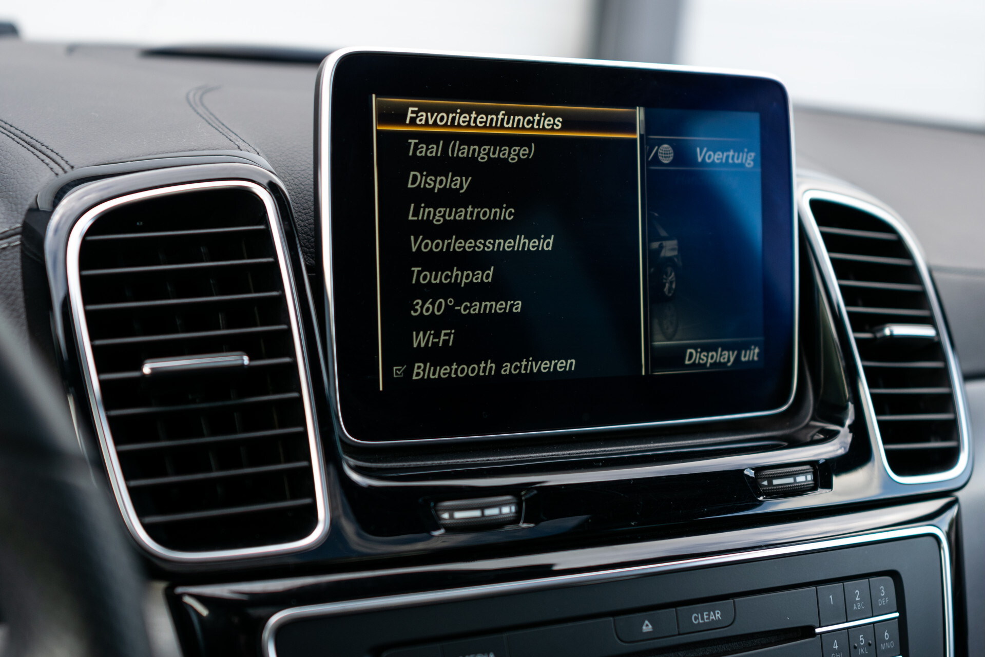 Mercedes-Benz GLE 500 e 4-M Luchtvering | Rij-assistentie | Keyless | Harman-Kardon | Softclose | Mem Aut7 Foto 13