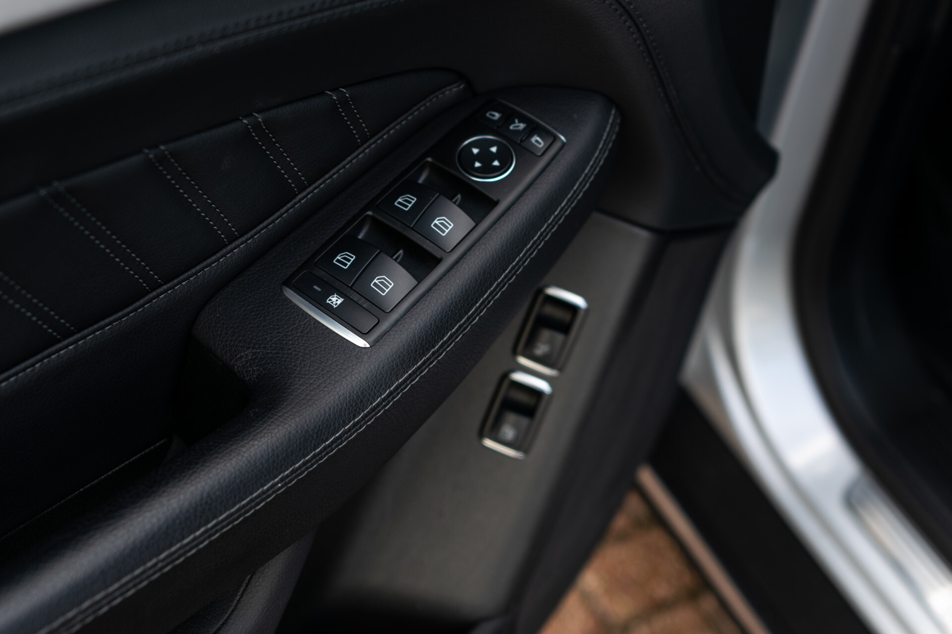 Mercedes-Benz GLE 500 e 4-M Luchtvering | Rij-assistentie | Keyless | Harman-Kardon | Softclose | Mem Aut7 Foto 18