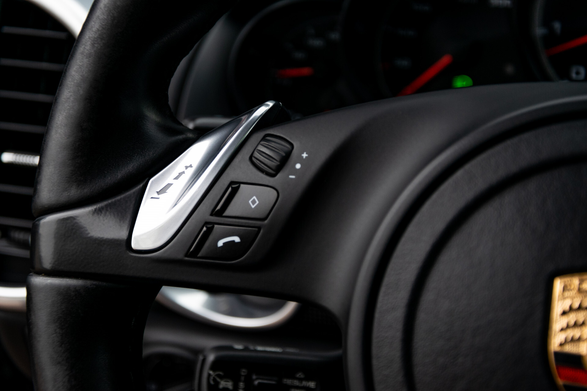 Porsche Cayenne 4.8 Turbo Ceramic | Akrapovic | Carbon | Burmester | Exclusive Aut8 Foto 10