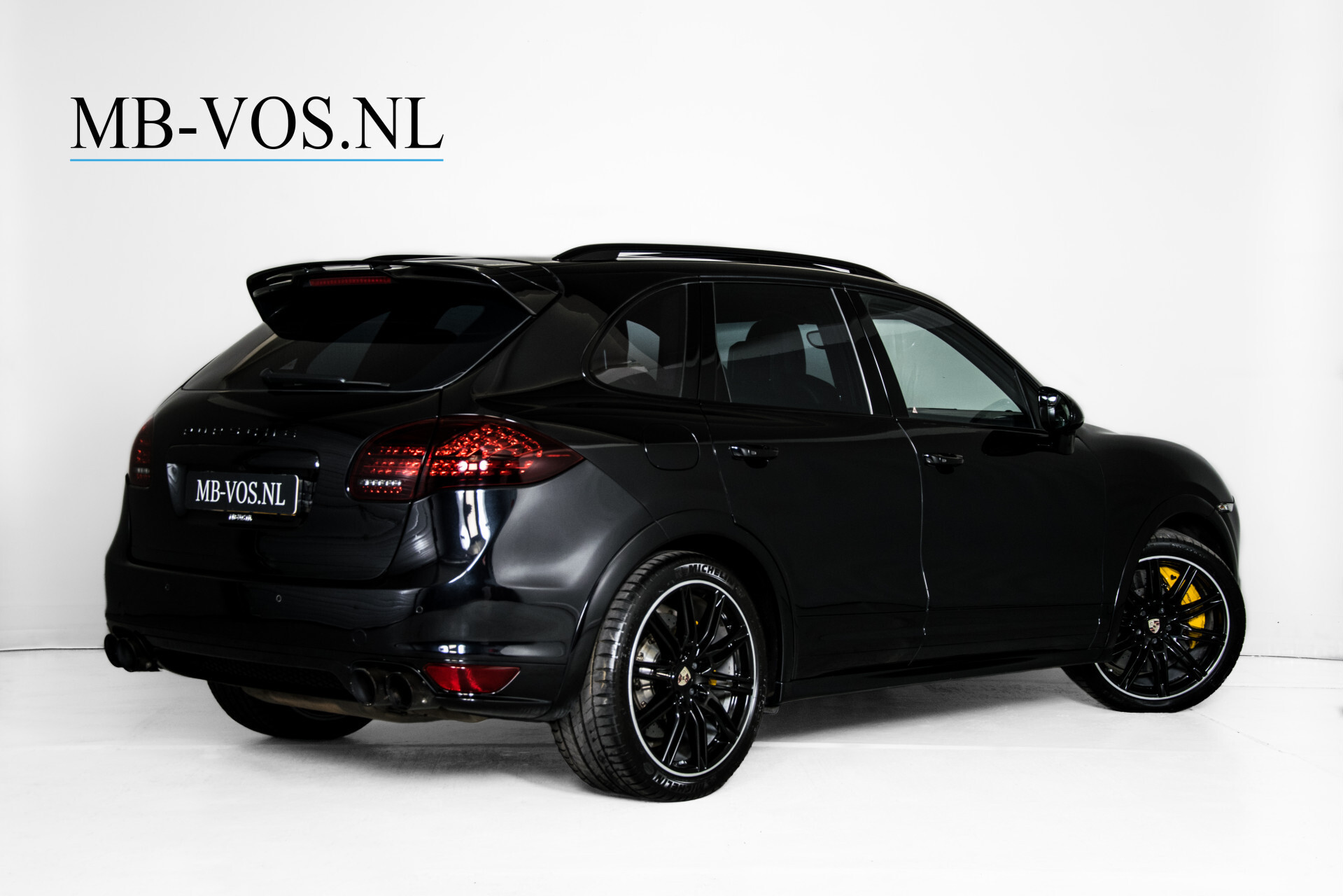 Porsche Cayenne 4.8 Turbo Ceramic | Akrapovic | Carbon | Burmester | Exclusive Aut8 Foto 2