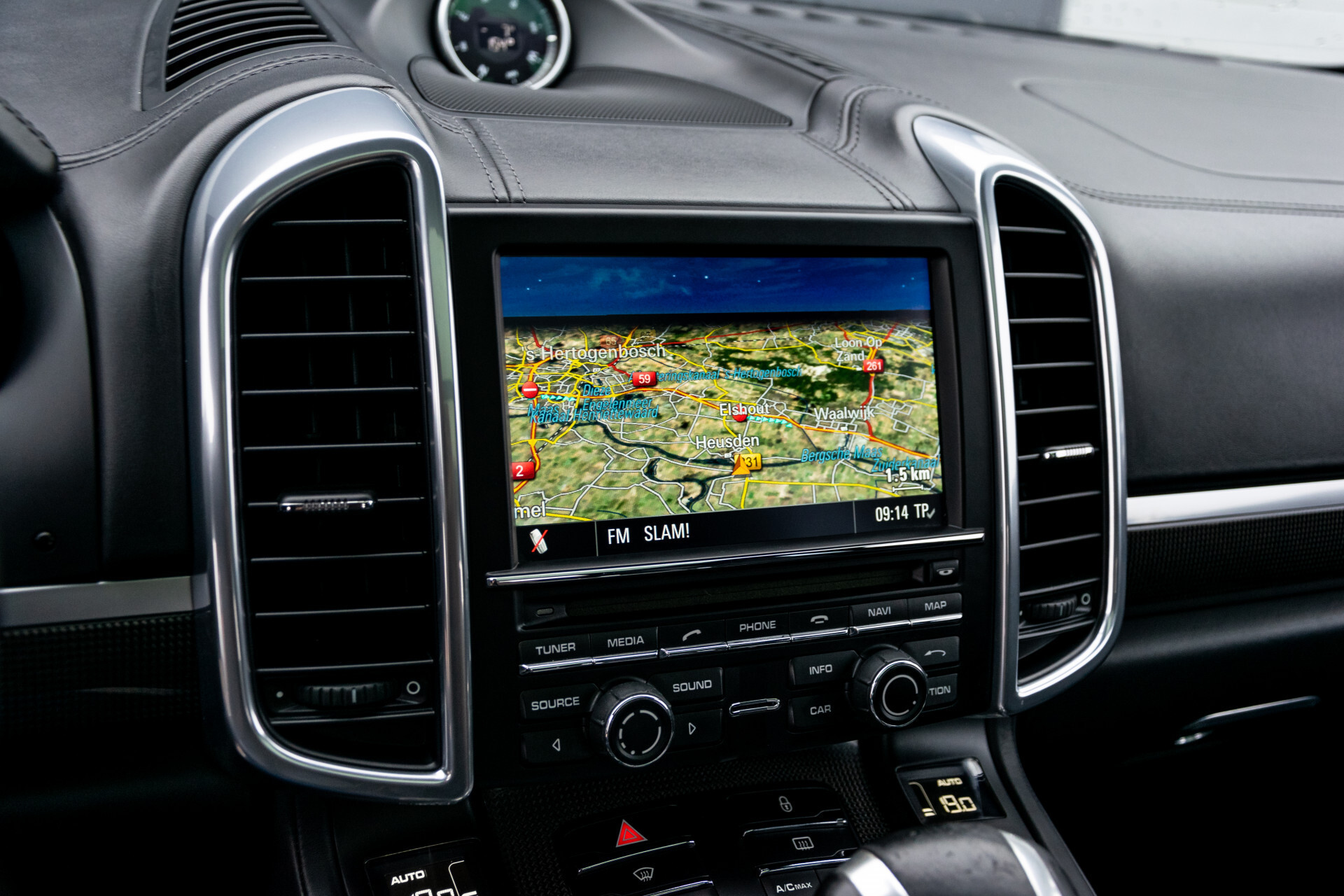 Porsche Cayenne 4.8 Turbo Ceramic | Akrapovic | Carbon | Burmester | Exclusive Aut8 Foto 21