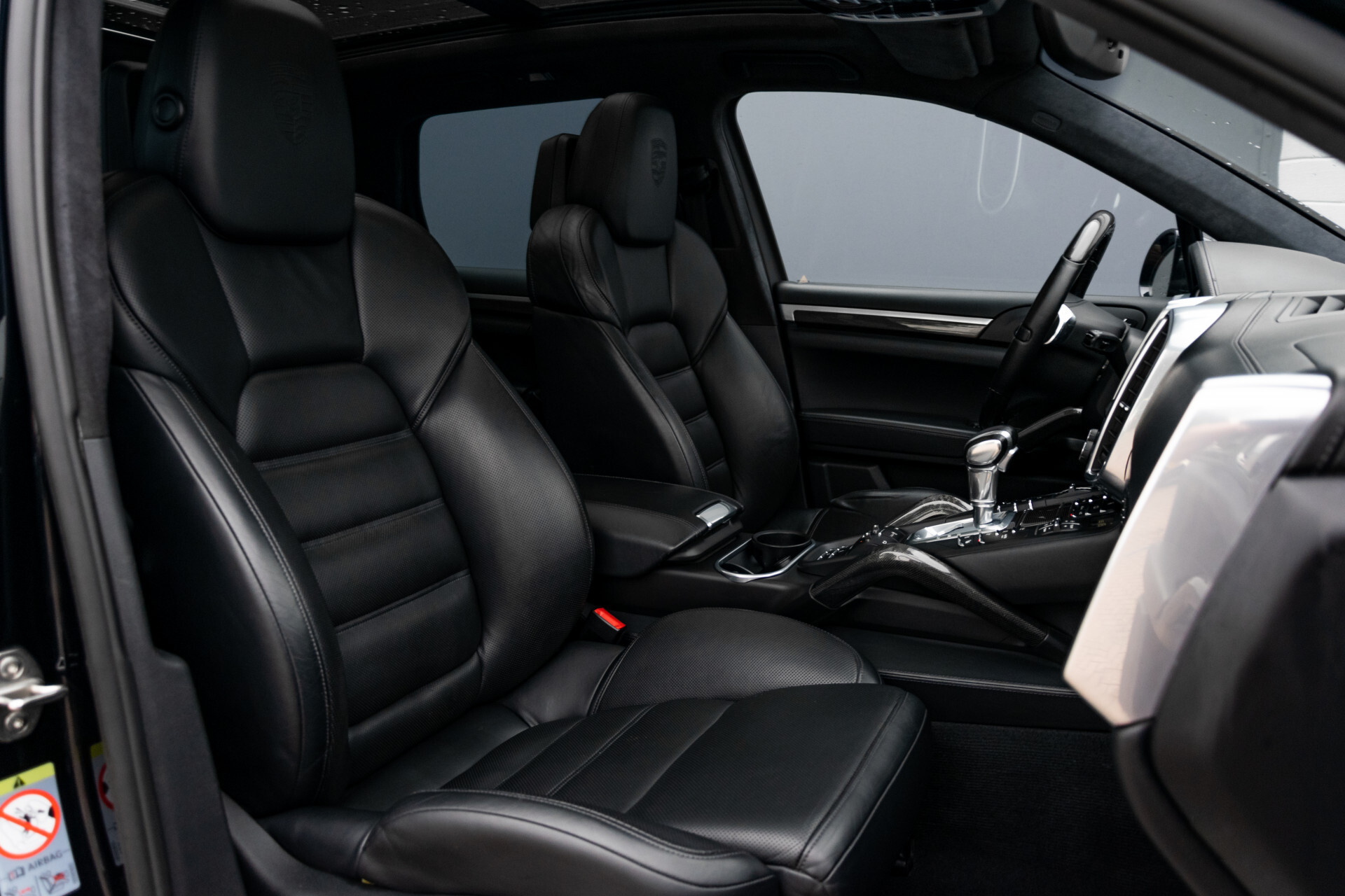 Porsche Cayenne 4.8 Turbo Ceramic | Akrapovic | Carbon | Burmester | Exclusive Aut8 Foto 3