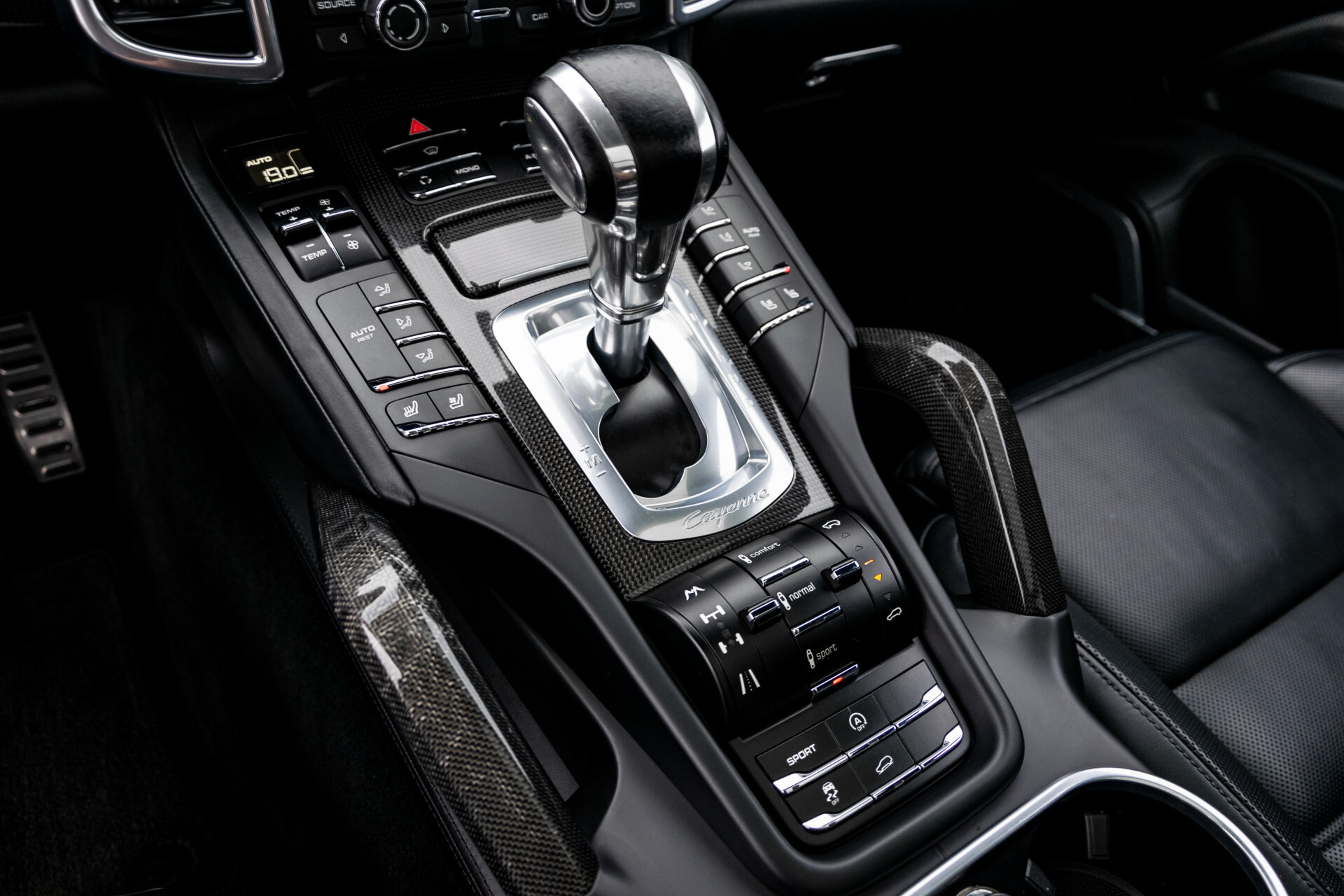 Porsche Cayenne 4.8 Turbo Ceramic | Akrapovic | Carbon | Burmester | Exclusive Aut8 Foto 41