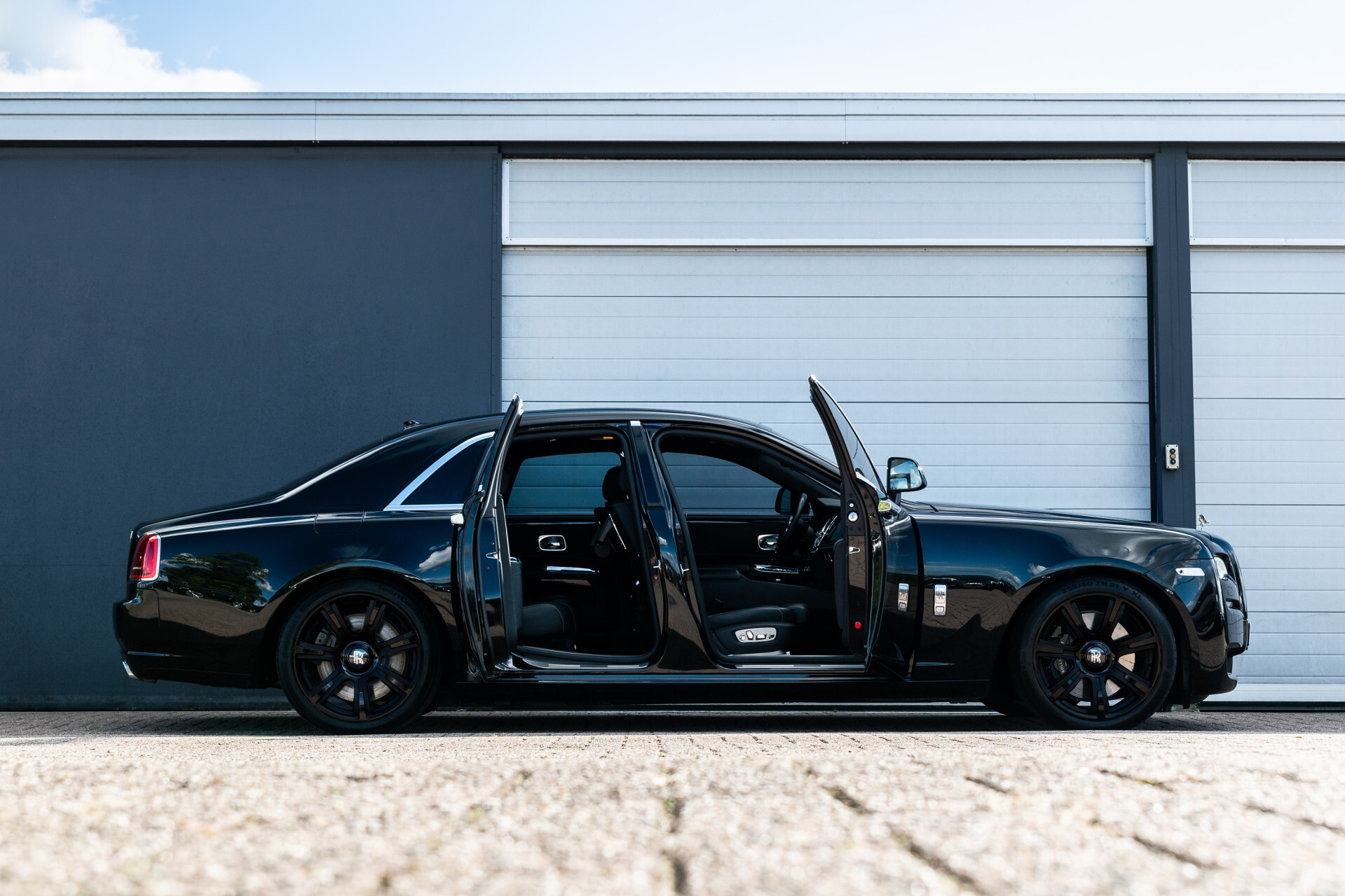 Rolls-Royce Ghost Series II 6.6 V12 Entertainment/HUD | 21" | DAB | Klaptafels | Driving Assistant Aut Foto 12