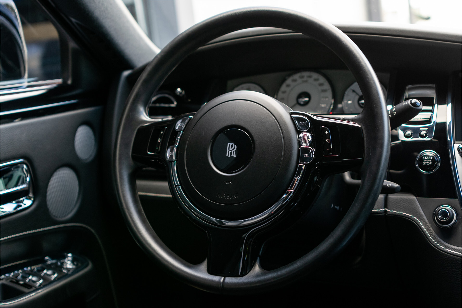 Rolls-Royce Ghost Series II 6.6 V12 Entertainment/HUD | 21" | DAB | Klaptafels | Driving Assistant Aut Foto 16