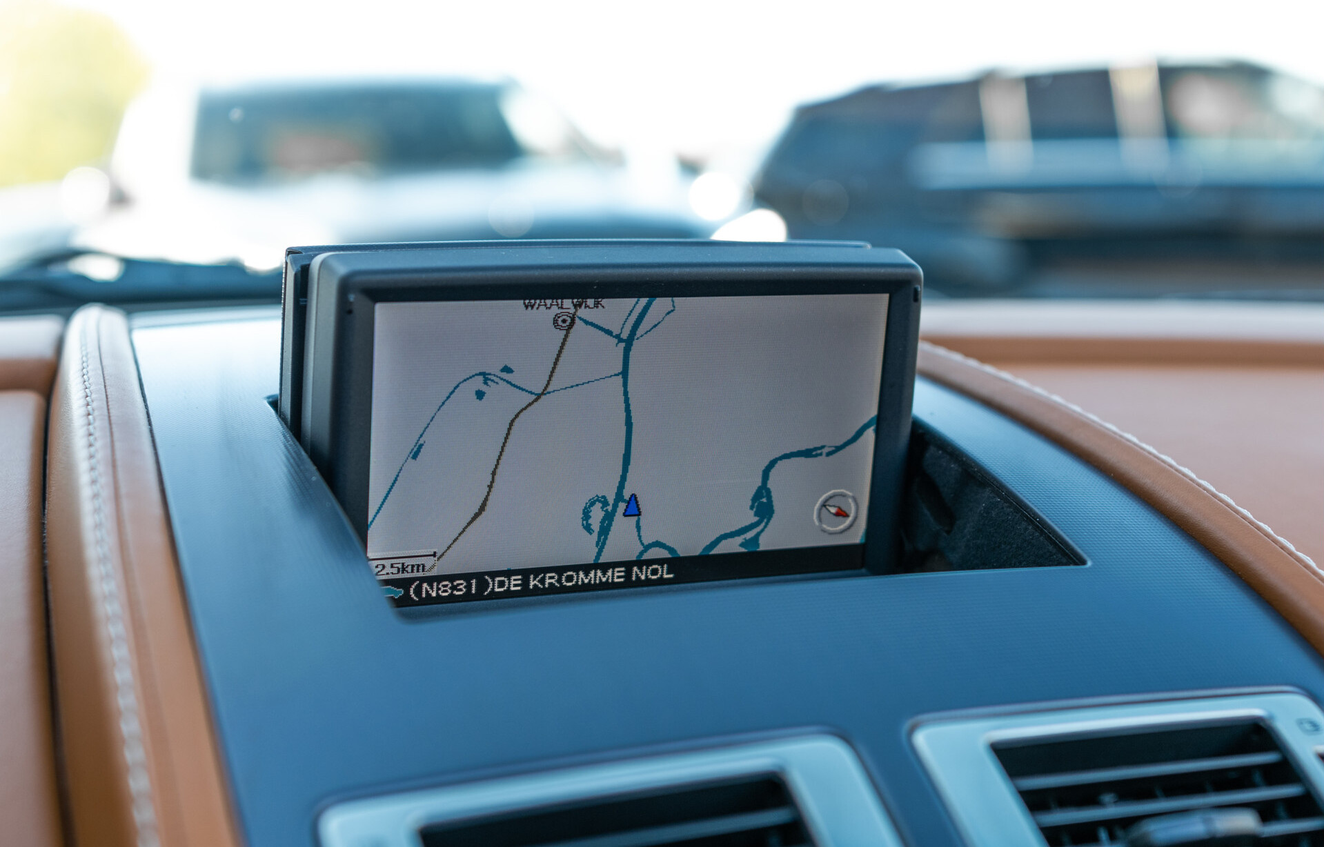 Aston Martin V8 Vantage Roadster 4.3 V8 Sportshift Dealer onderhouden | Full options Foto 15