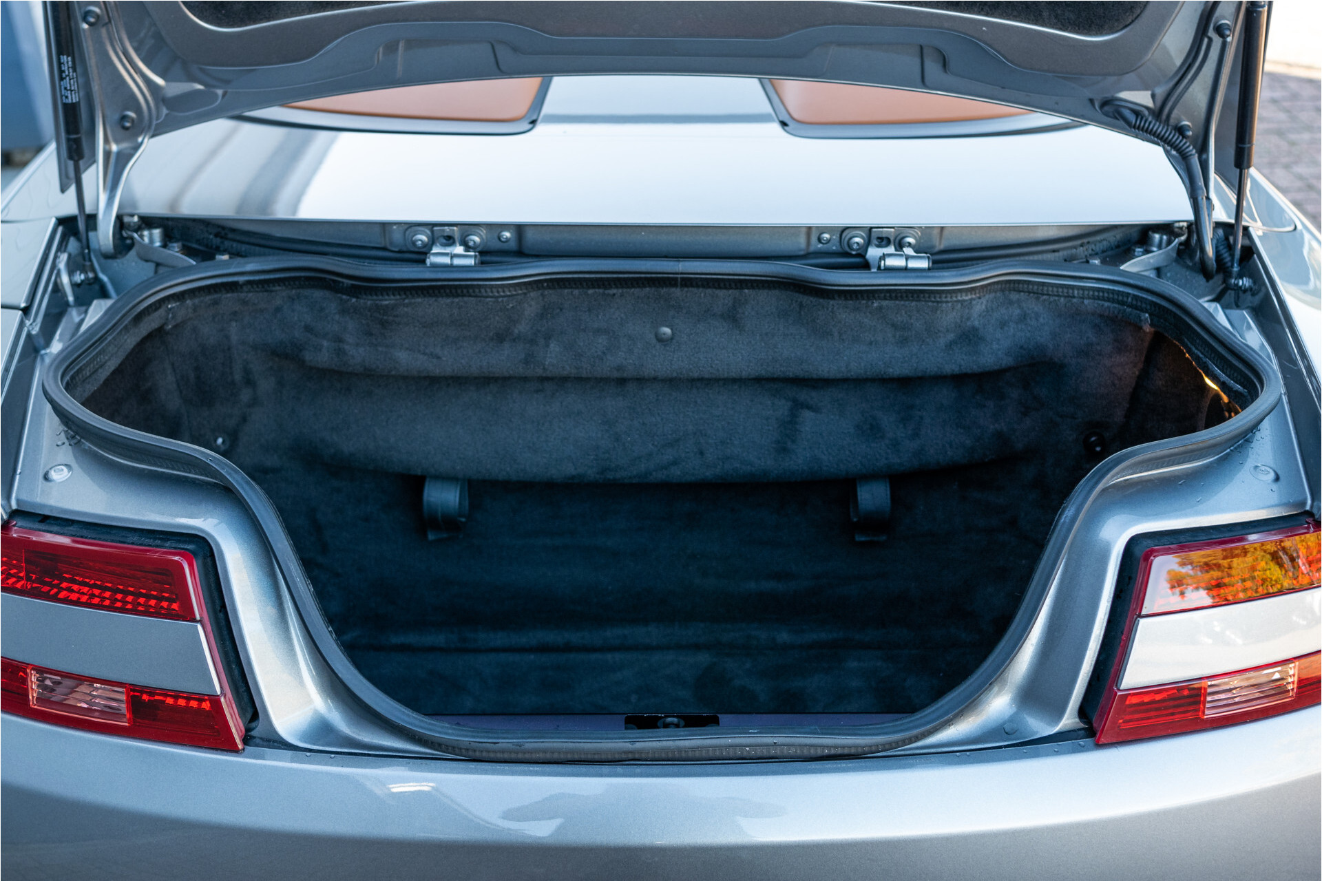 Aston Martin V8 Vantage Roadster 4.3 V8 Sportshift Dealer onderhouden | Full options Foto 20