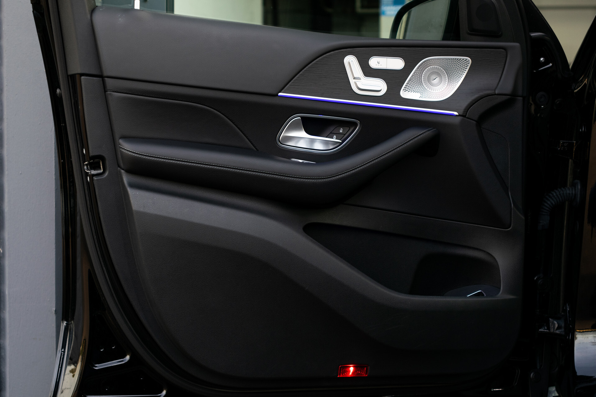 Mercedes-Benz GLE 350 de 4-M AMG Luchtvering | 22" | Rij-assistentie | Burmester | Trekhaak | 360 | Night Foto 15