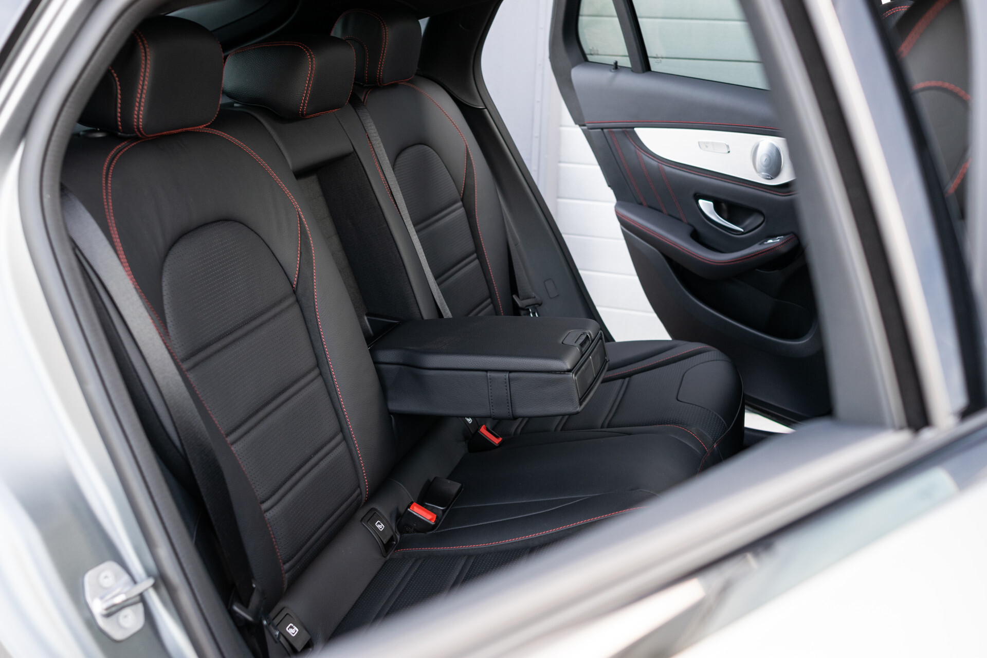 Mercedes-Benz GLC Coupé 43 AMG 4-M Carbon | Designo lak | Distronic | Keyless | Burmester | HUD | Stoelventilatie | 21" Foto 4