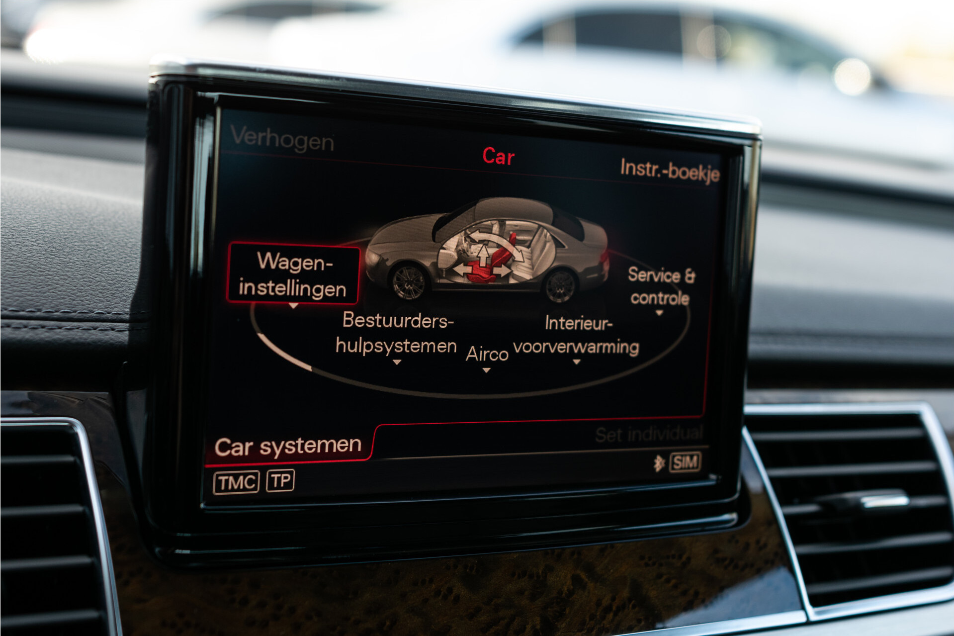 Audi A8 4.2 TDI Quattro Design Selection | Standkachel | Nachtzicht | Rij-assistentie | Keyless | Massage/Trekhaak Foto 17