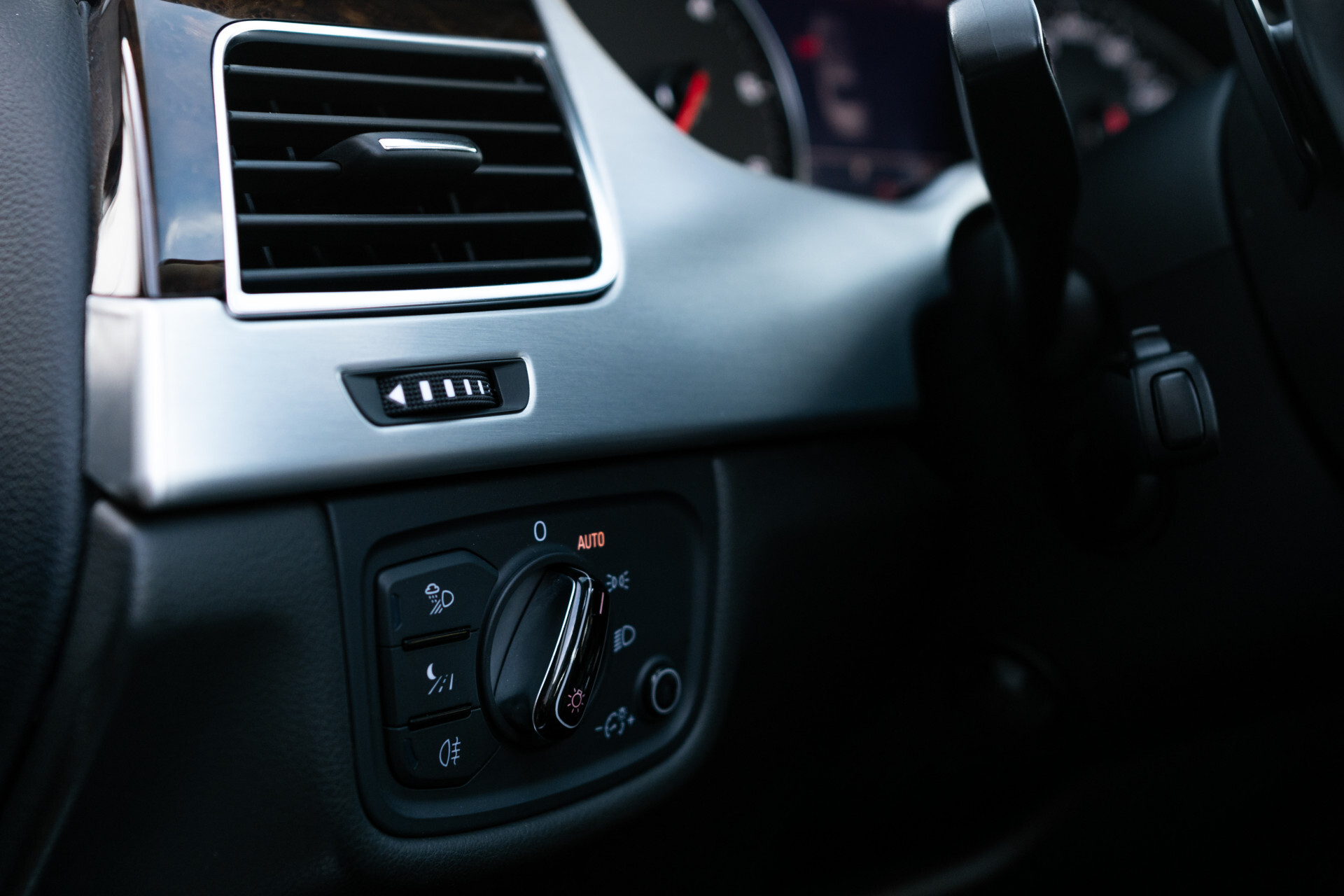 Audi A8 4.2 TDI Quattro Design Selection | Standkachel | Nachtzicht | Rij-assistentie | Keyless | Massage/Trekhaak Foto 24