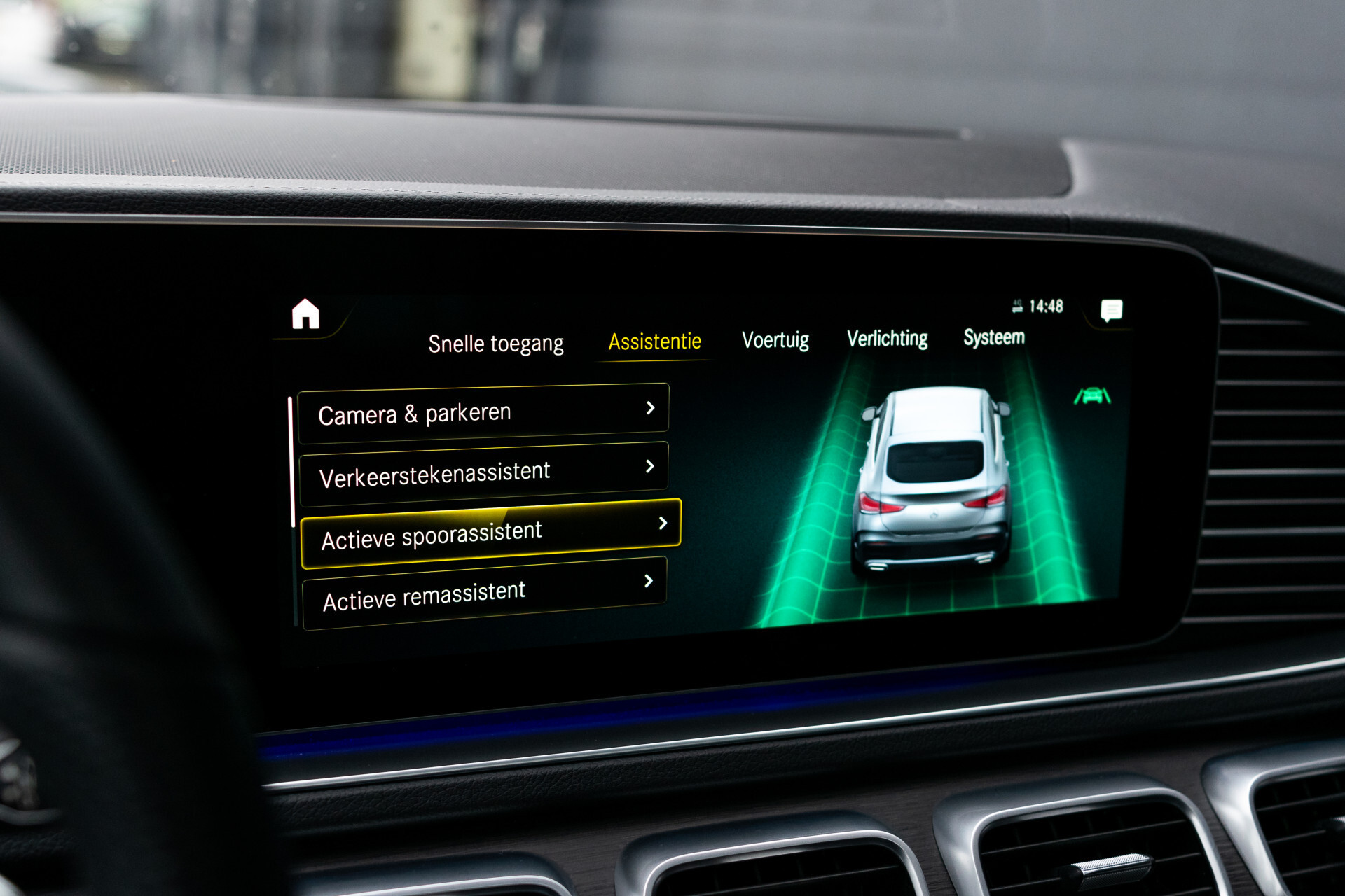 Mercedes-Benz GLE 350 e 4-M AMG Luchtvering | Trekhaak | Adaptive Cruise | 22" | Nappa | Mem | Burmester | Night Aut9 Foto 15