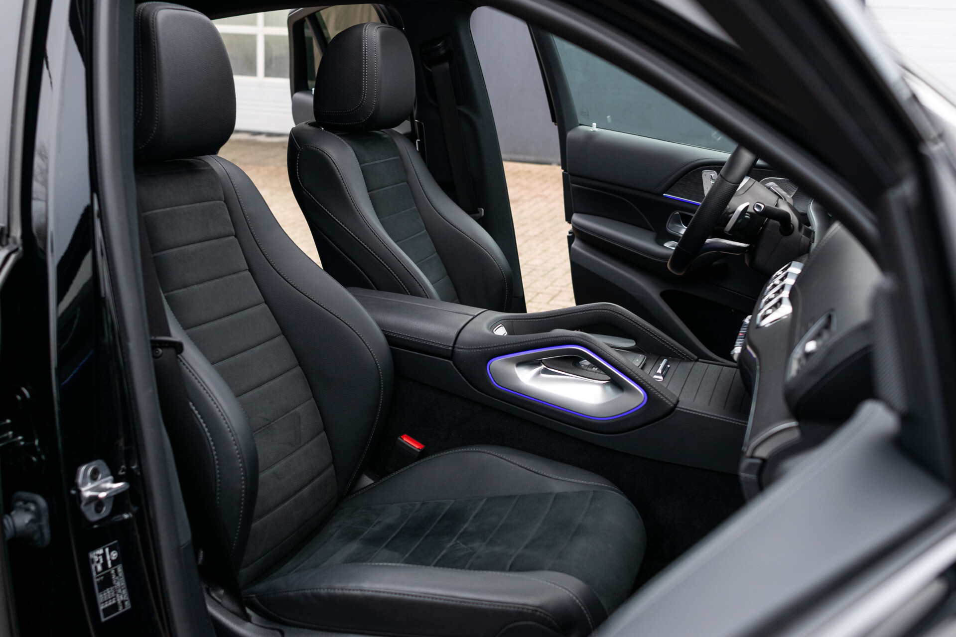 Mercedes-Benz GLE Coupé 350 de 4-M AMG Luchtvering | Keyless-Go | Rij-assistentie | Mem | 360 camera | Trekhaak | 22" | Burmester | Aut9 Foto 3