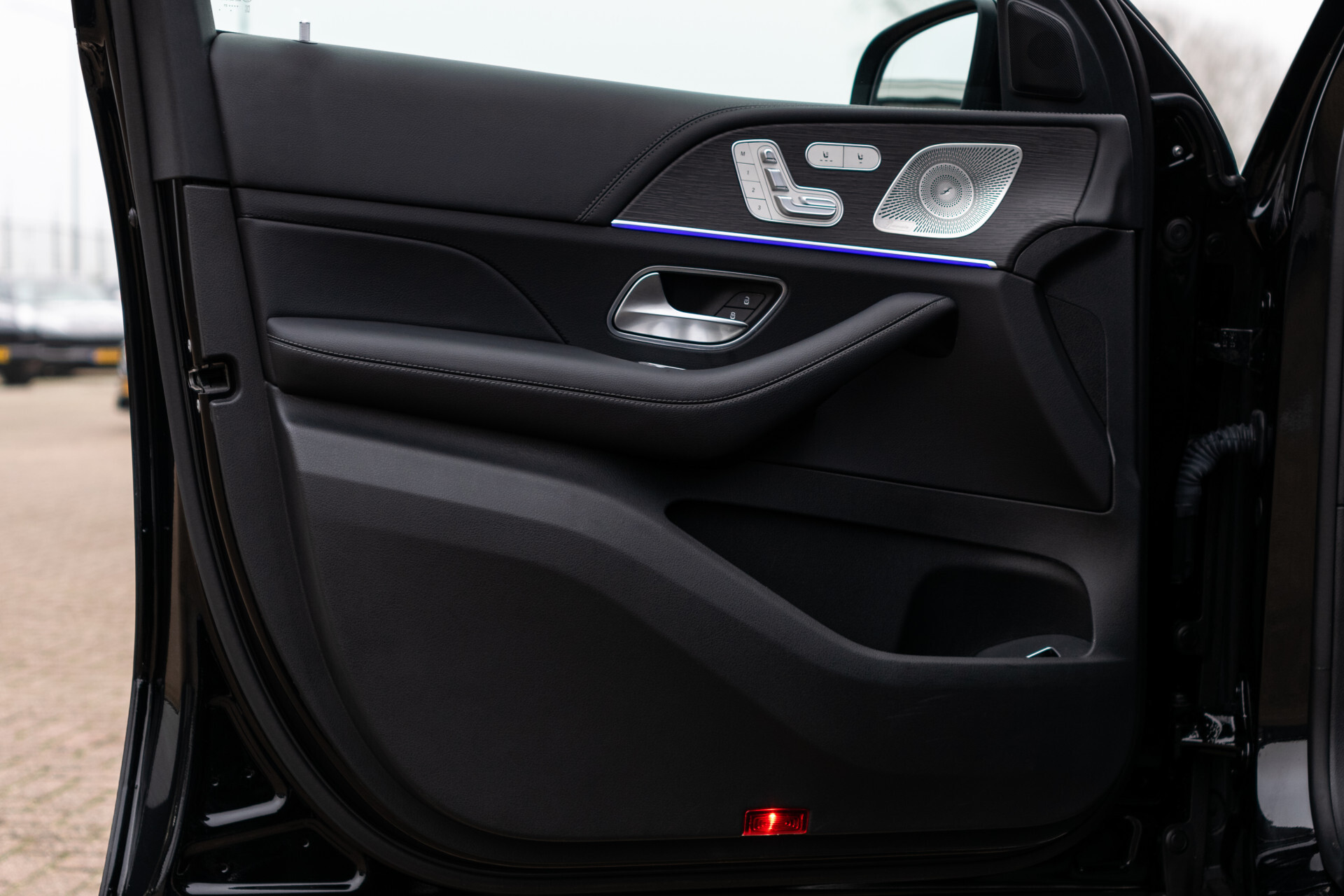 Mercedes-Benz GLE Coupé 350 de 4-M AMG Luchtvering | Keyless-Go | Rij-assistentie | Mem | 360 camera | Trekhaak | 22" | Burmester | Aut9 Foto 7