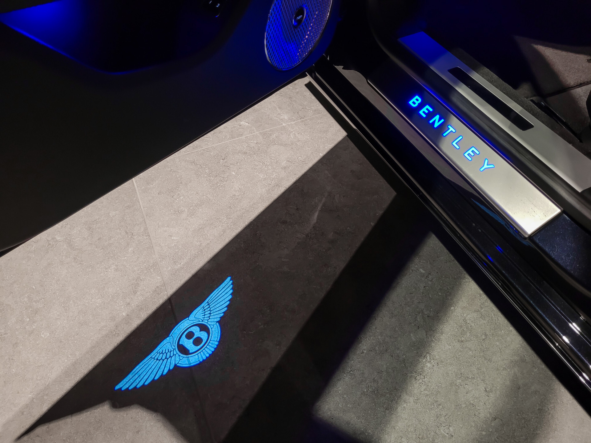 Bentley Flying Spur 4.0 V8 Exclusive | Mulliner | Blackline | Naim Sound Foto 11