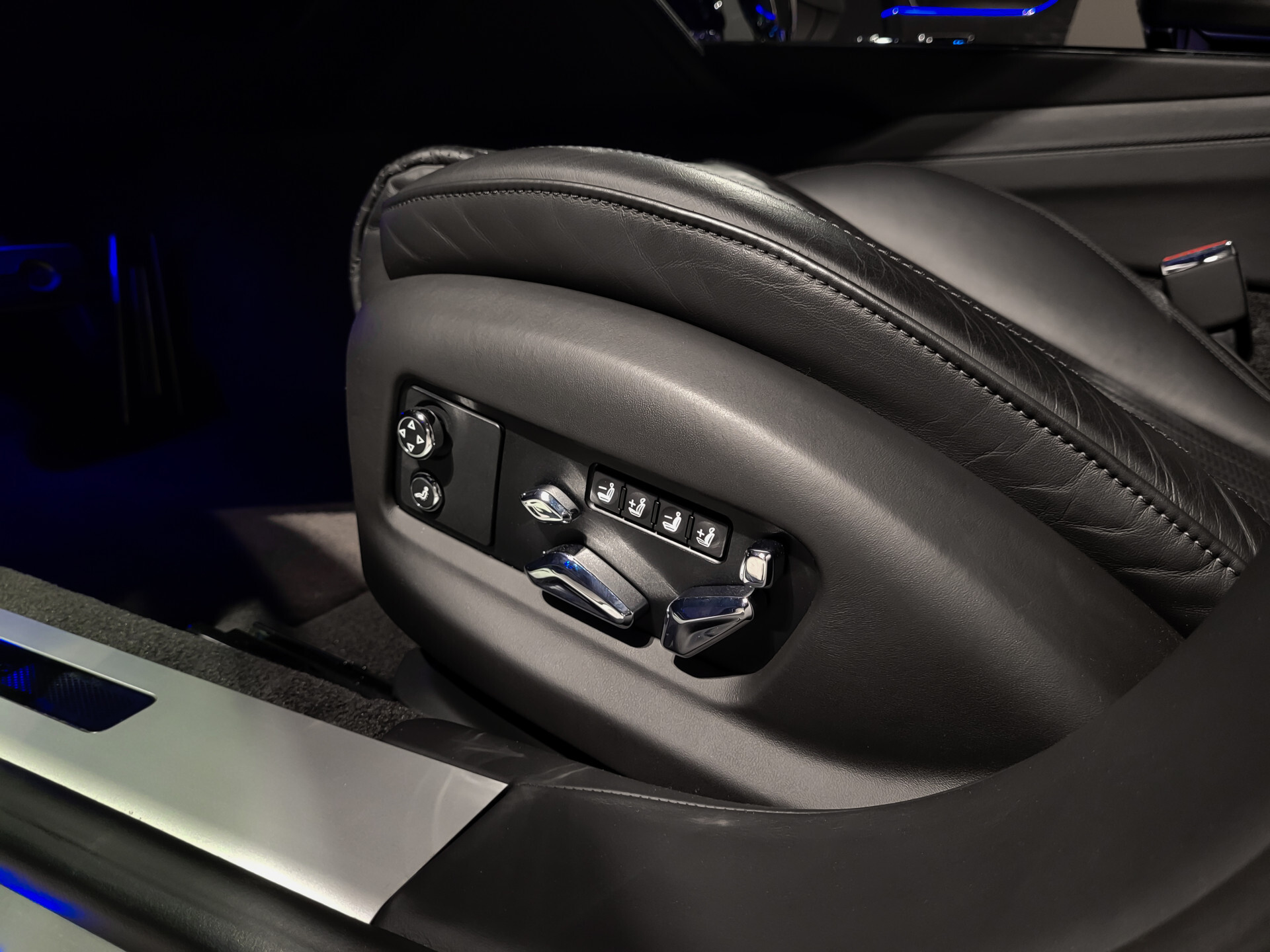 Bentley Flying Spur 4.0 V8 Exclusive | Mulliner | Blackline | Naim Sound Foto 15