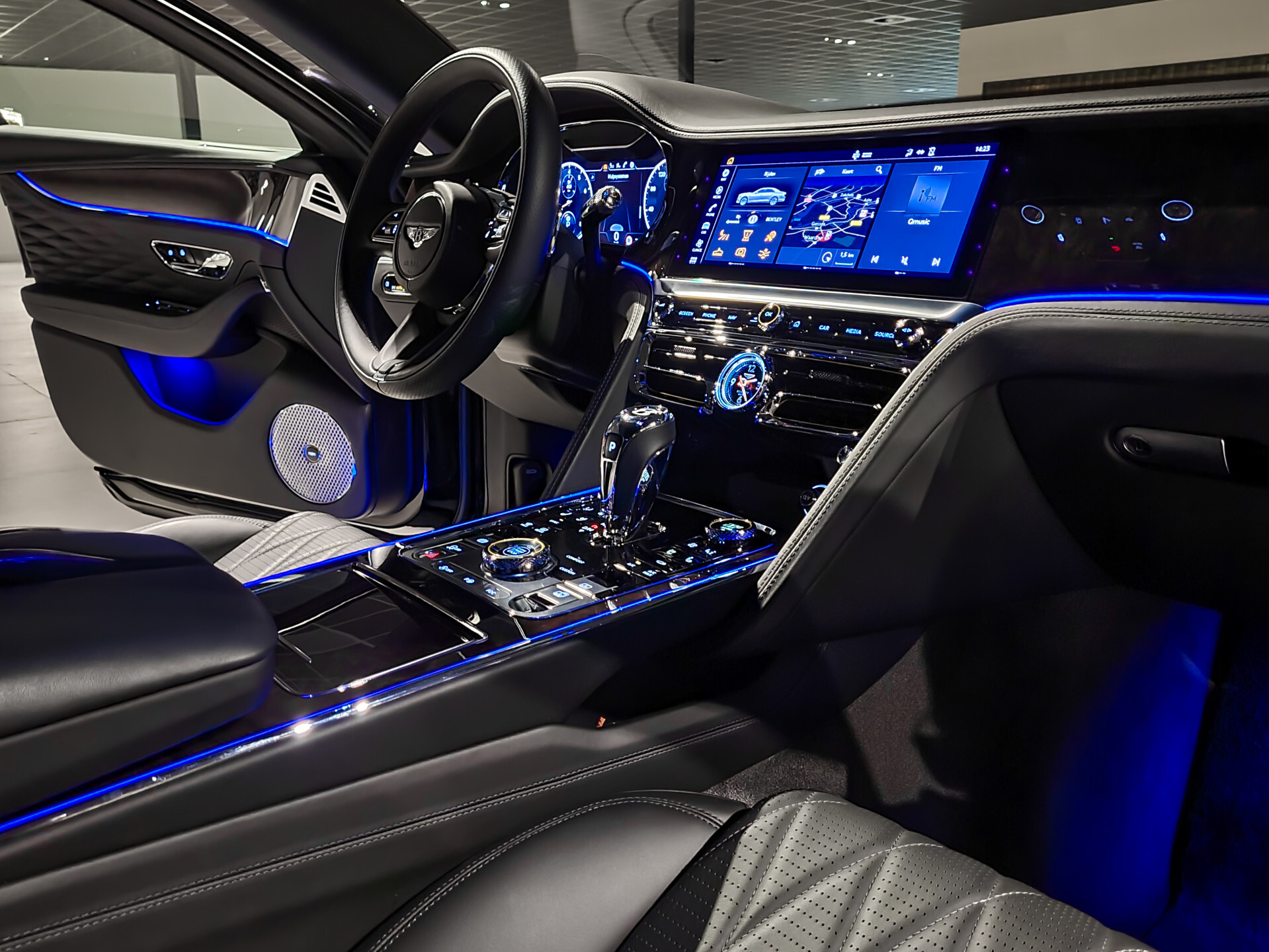 Bentley Flying Spur 4.0 V8 Exclusive | Mulliner | Blackline | Naim Sound Foto 31