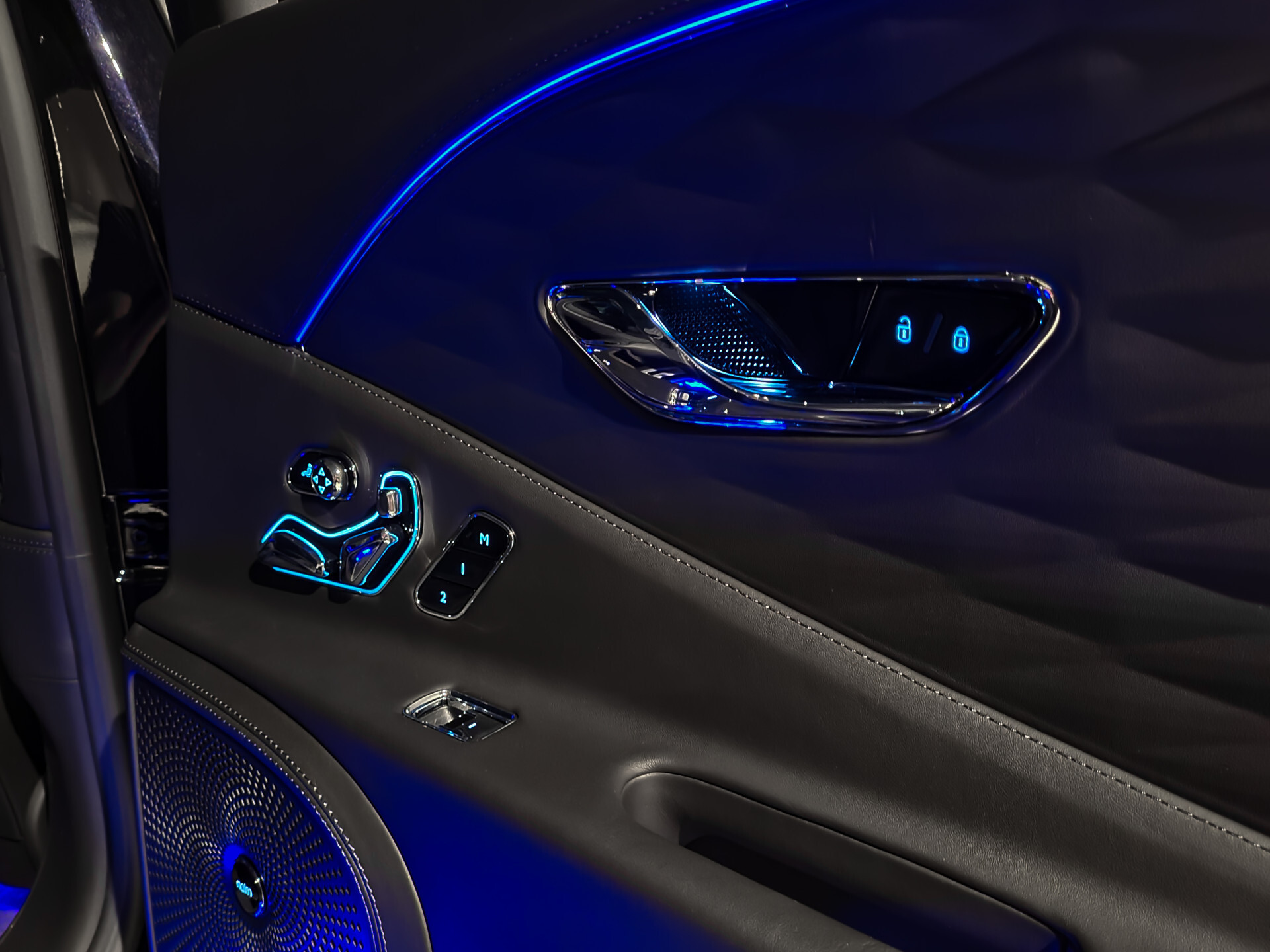 Bentley Flying Spur 4.0 V8 Exclusive | Mulliner | Blackline | Naim Sound Foto 38