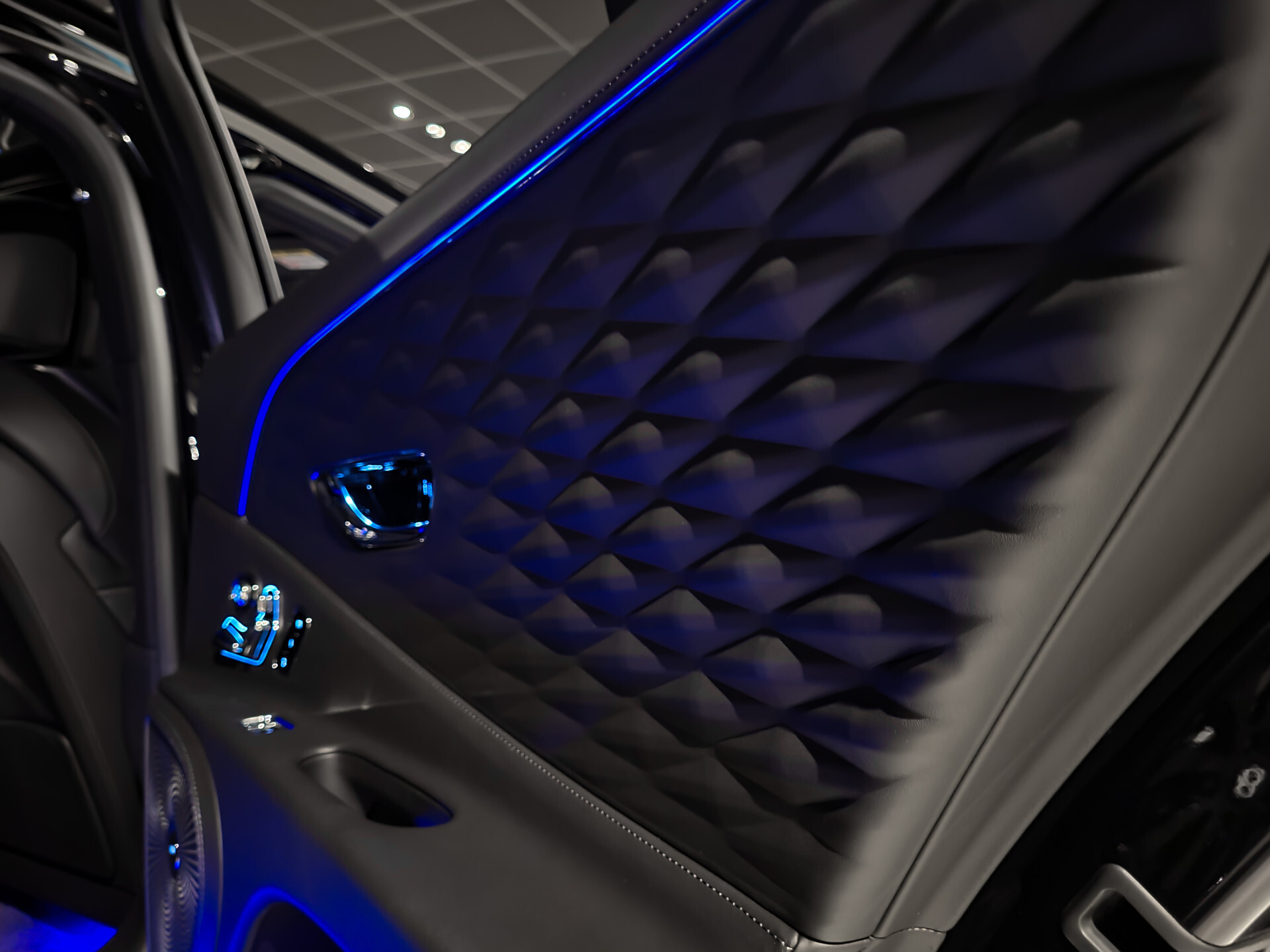 Bentley Flying Spur 4.0 V8 Exclusive | Mulliner | Blackline | Naim Sound Foto 41