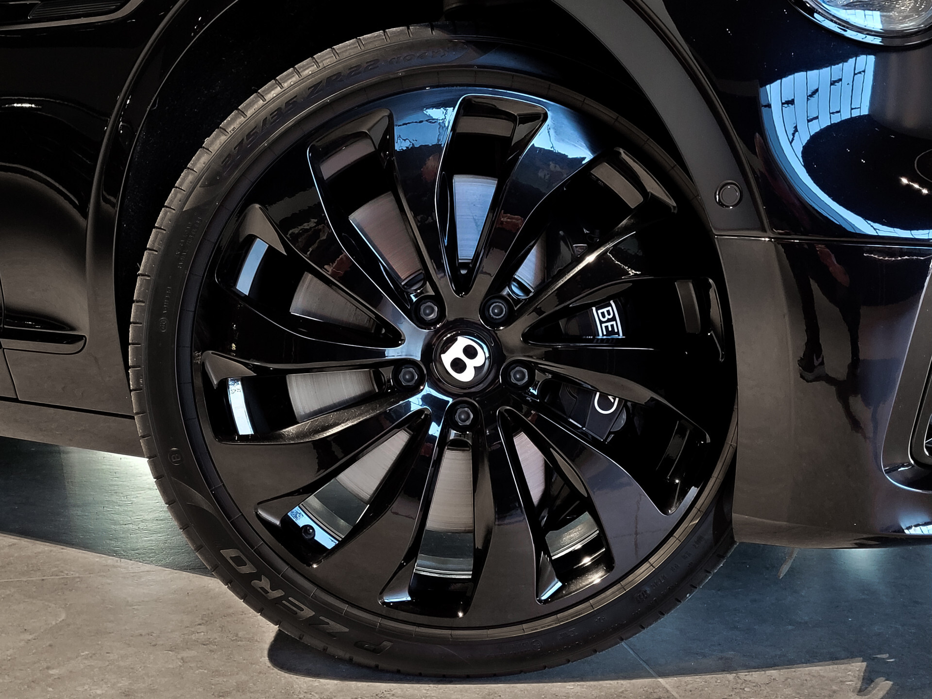 Bentley Flying Spur 4.0 V8 Exclusive | Mulliner | Blackline | Naim Sound Foto 49