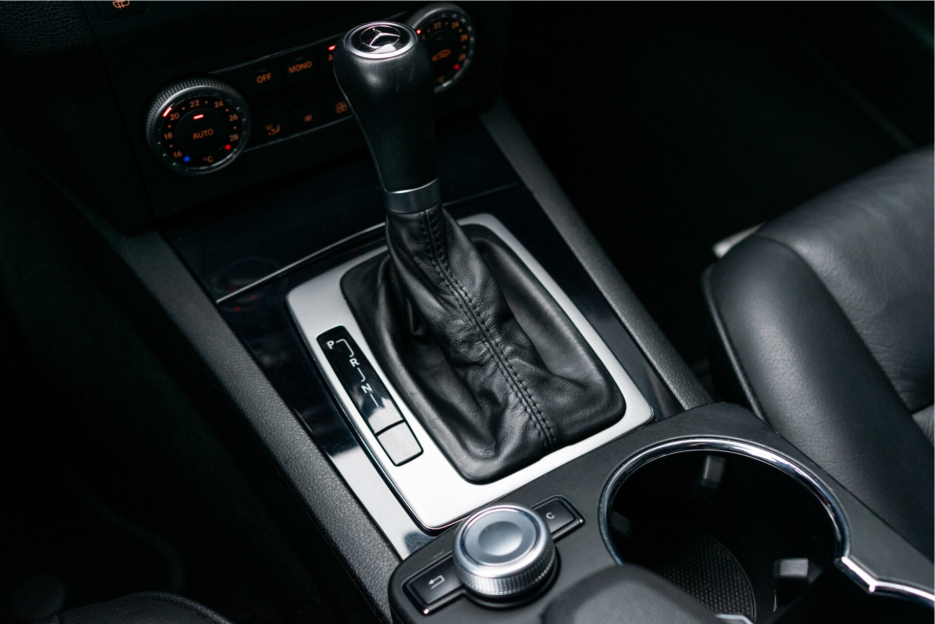 Mercedes-Benz GLK-Klasse 300 4-Matic Sport | 19"AMG | Afn-Trekhaak | Keyless-Go | ILS | Touchscreen Aut7 Foto 15