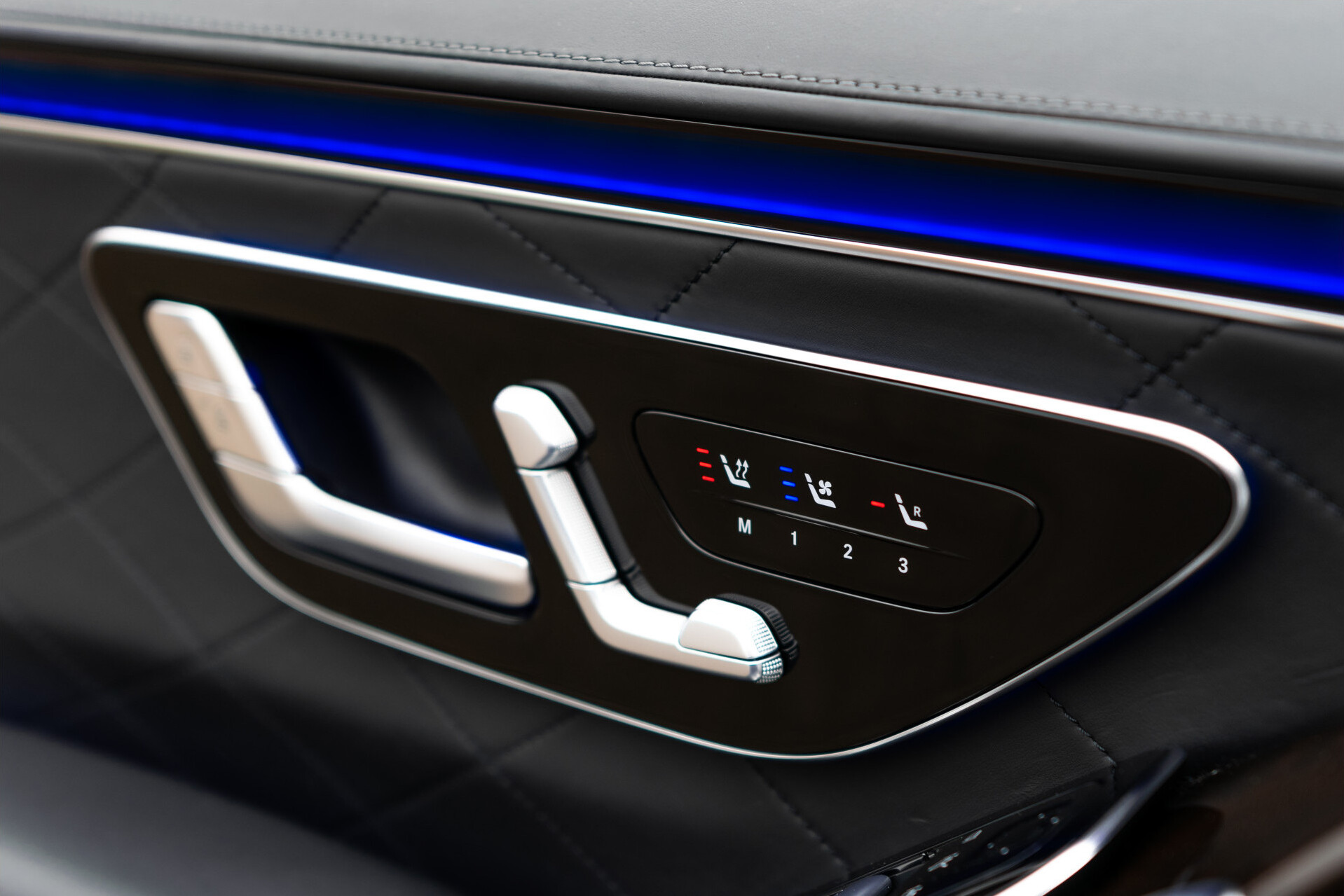 Mercedes-Benz S-Klasse 500 4-M Lang AMG | Exclusive | Achterasbesturing | Entertainment | HUD | 4xMassage | Executive Foto 16