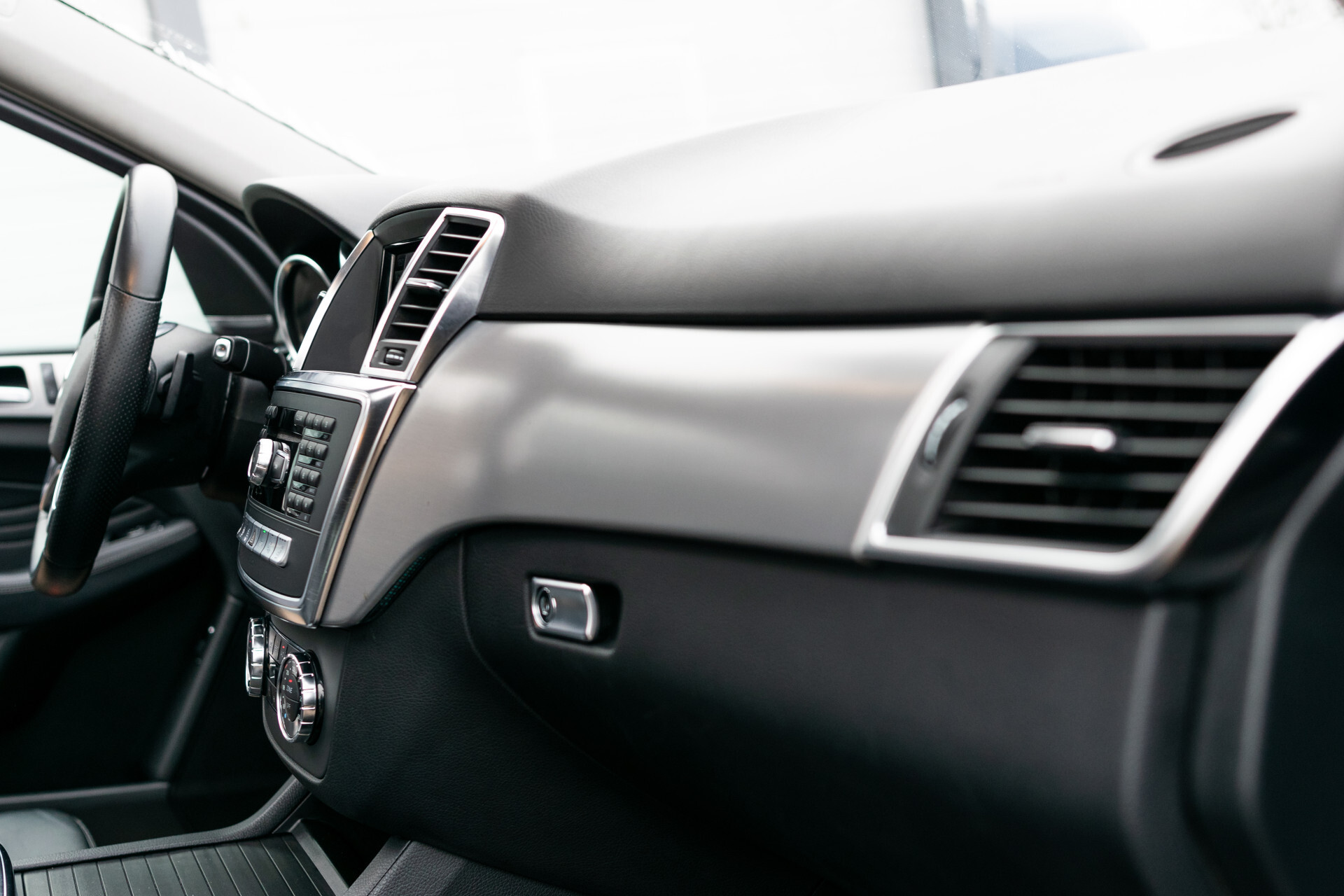 Mercedes-Benz M-Klasse 350 Bluetec 4-M AMG Full Options | Volledige historie Foto 21