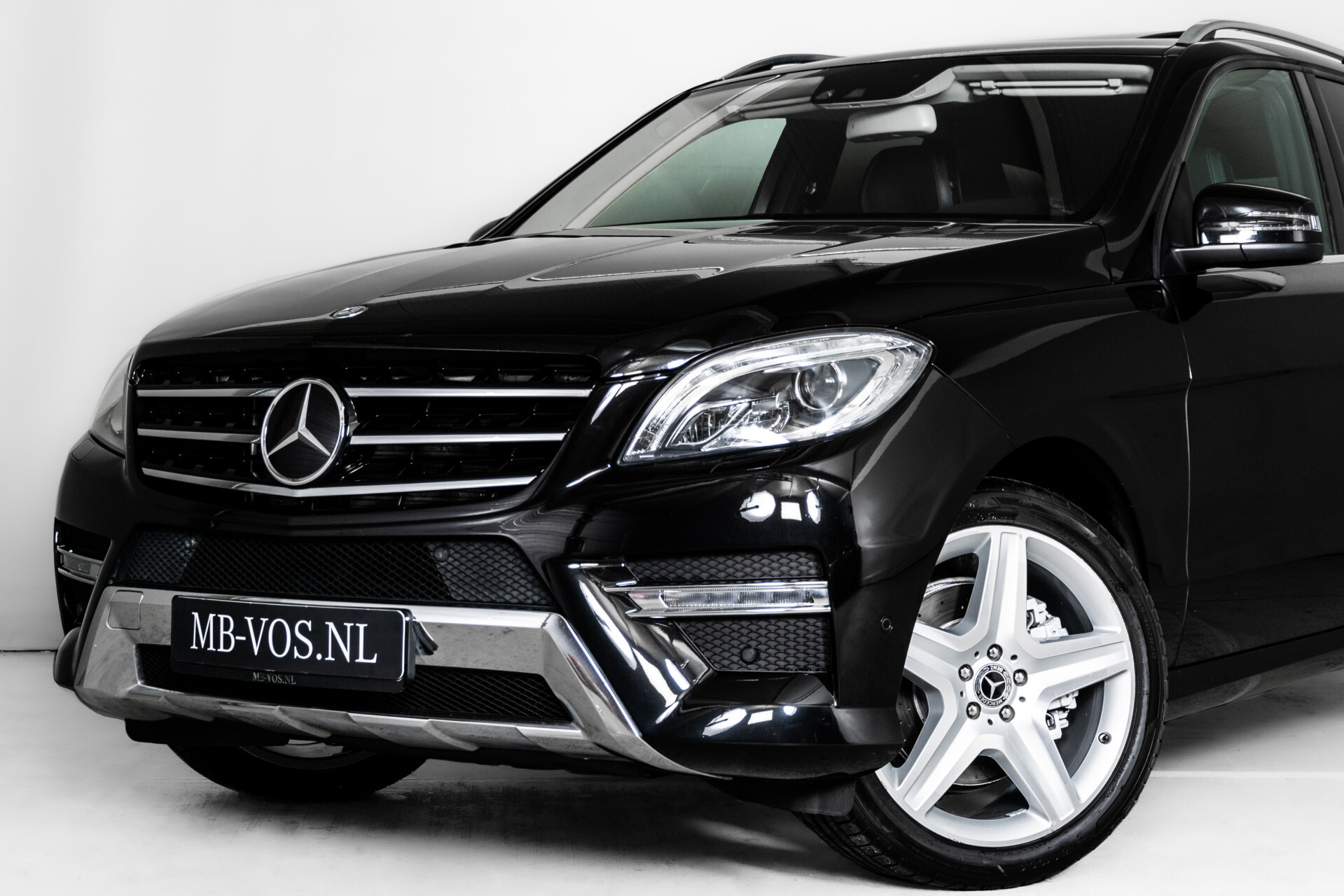 Mercedes-Benz M-Klasse 350 Bluetec 4-M AMG Full Options | Volledige historie Foto 25