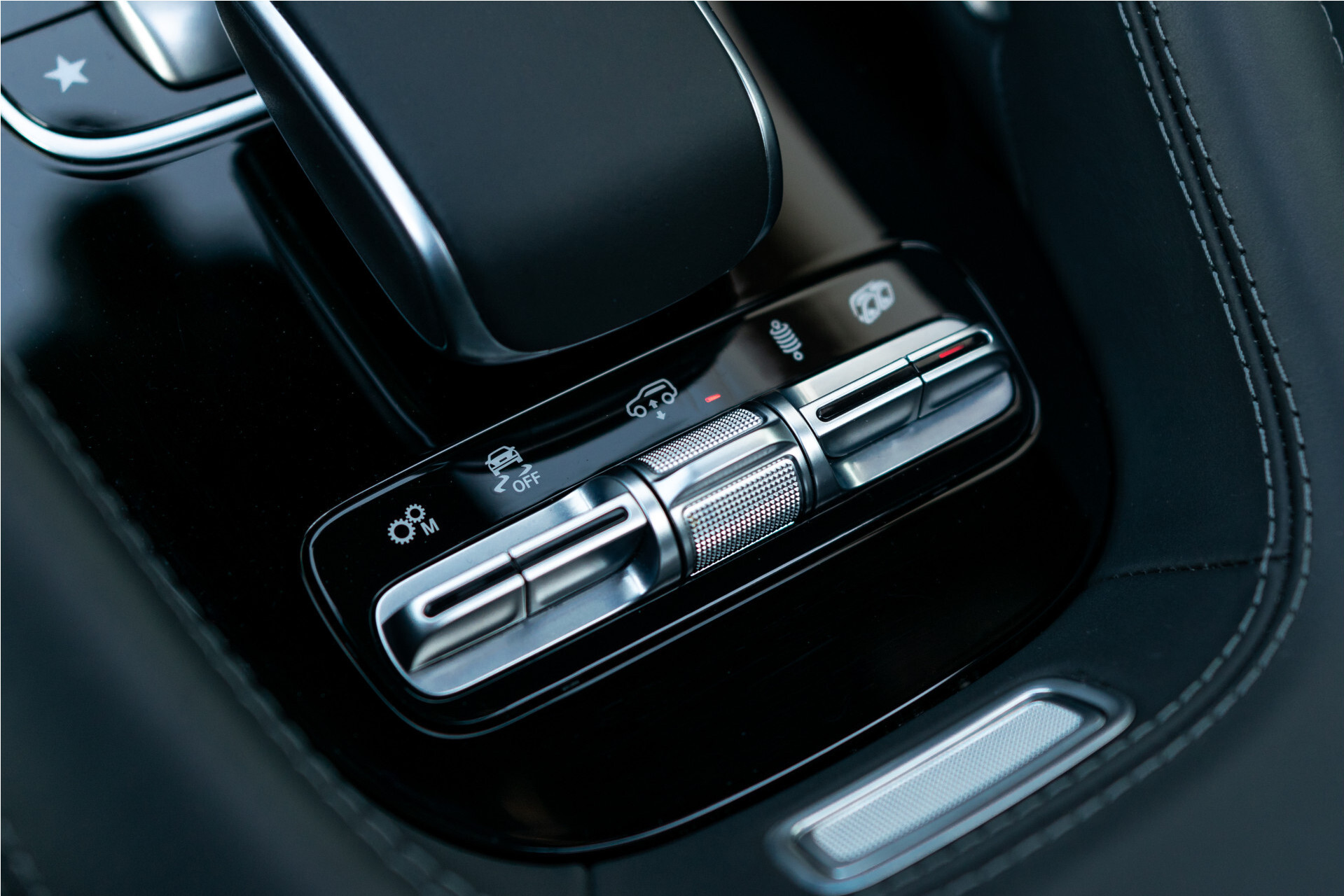 Mercedes-Benz GLE 63 S AMG 4M+ Ceramic | Carbon | Exclusive | Dynamic Plus | Massage | Standkachel | HUD | Night | 22" Aut9 Foto 30