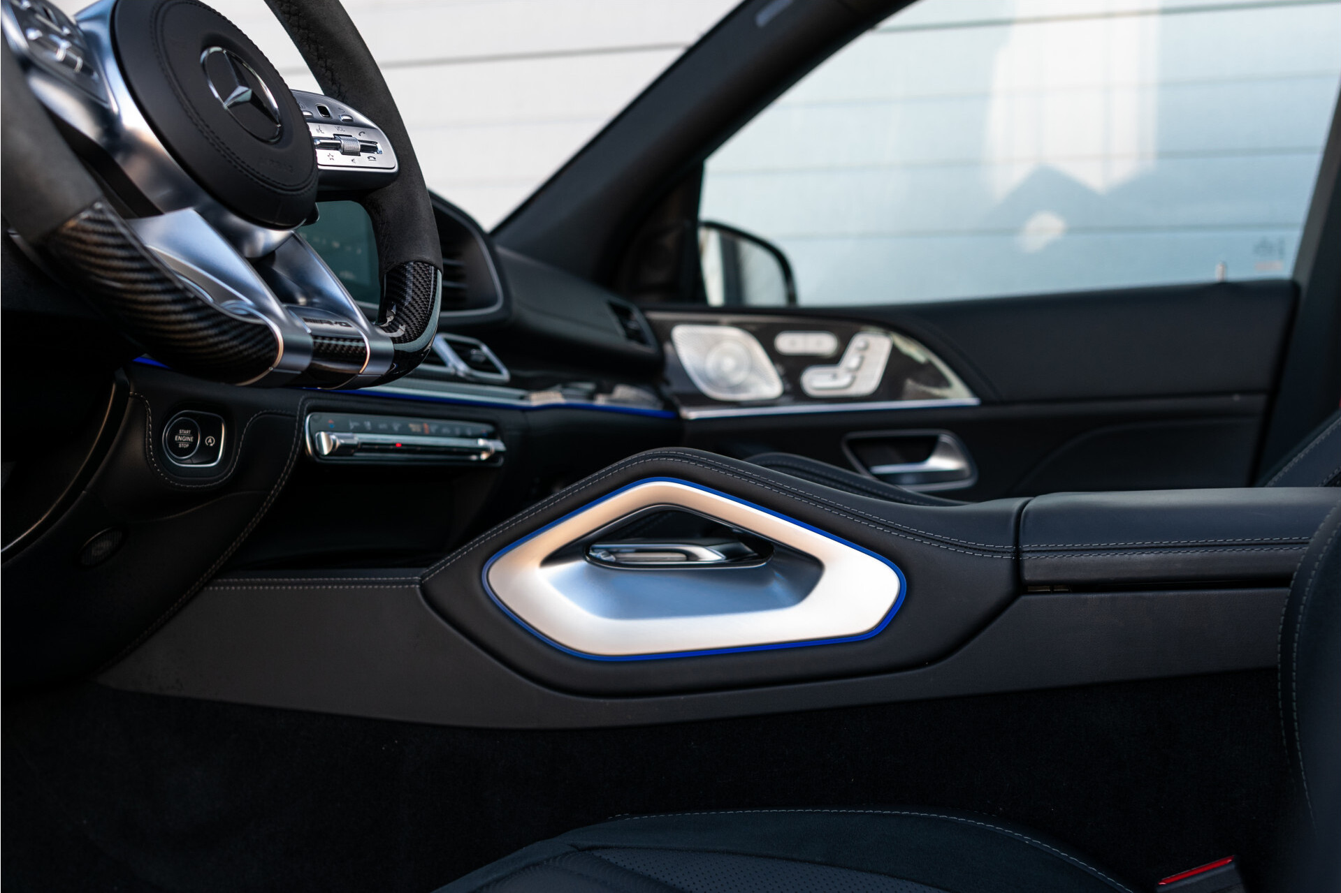 Mercedes-Benz GLE 63 S AMG 4M+ Ceramic | Carbon | Exclusive | Dynamic Plus | Massage | Standkachel | HUD | Night | 22" Aut9 Foto 42
