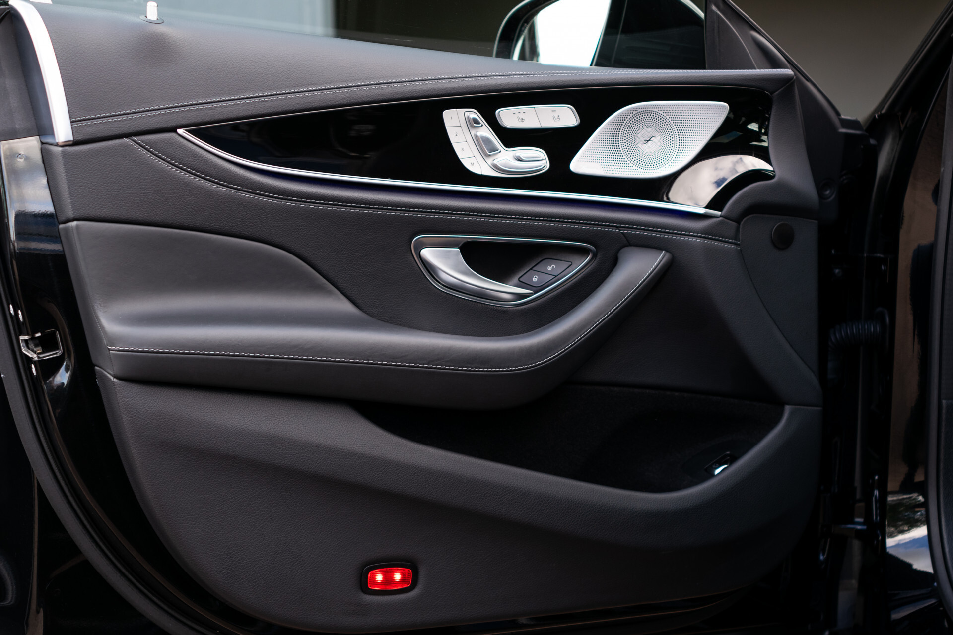 Mercedes-Benz AMG GT 4-Door Coupe 43 4M+ 21"/Night/Performance Uitlaat/Massage/Keyless/Burmester/Rij-assistentie/5-persoons Aut9 . Foto 10