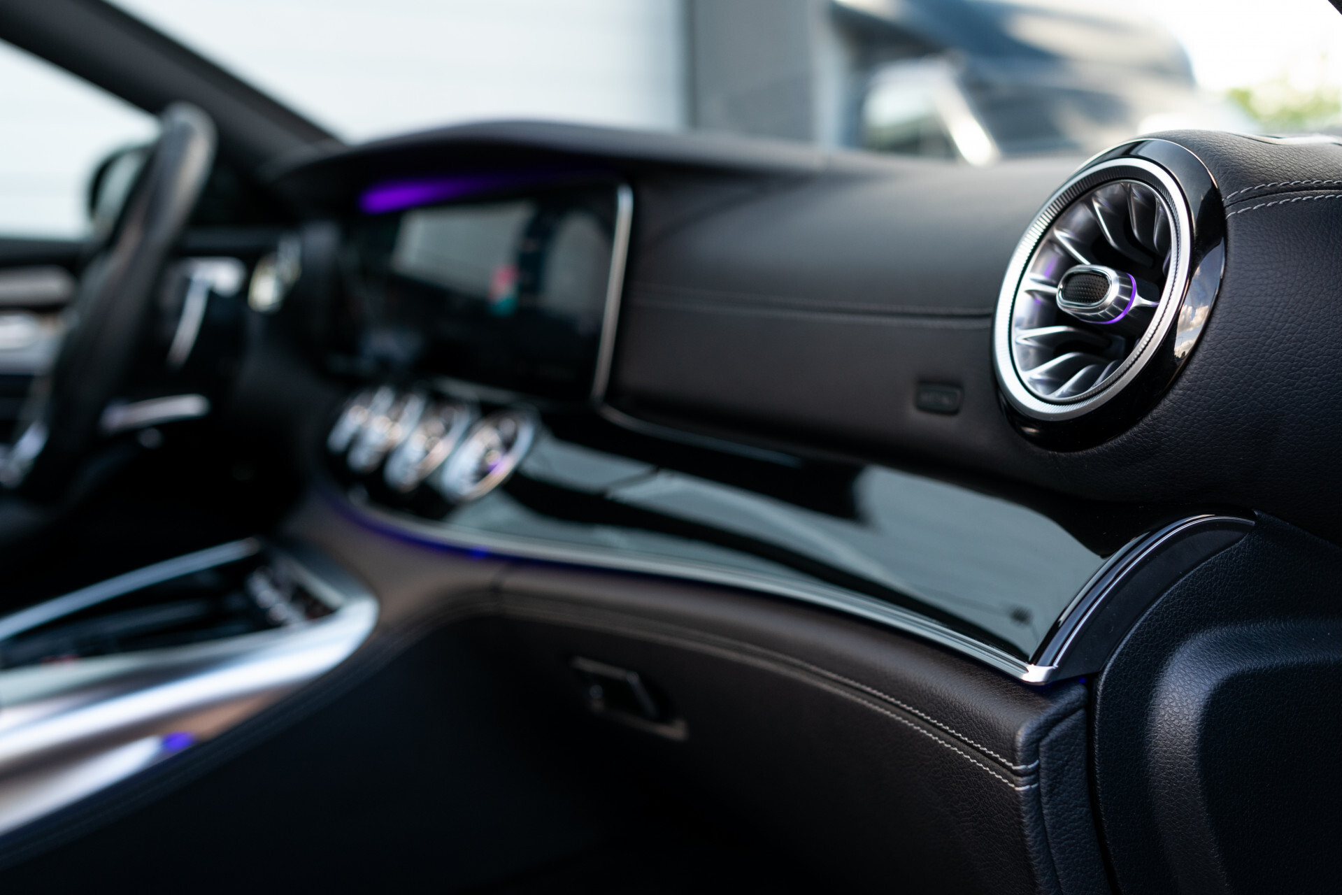 Mercedes-Benz AMG GT 4-Door Coupe 43 4M+ 21"/Night/Performance Uitlaat/Massage/Keyless/Burmester/Rij-assistentie/5-persoons Aut9 . Foto 37