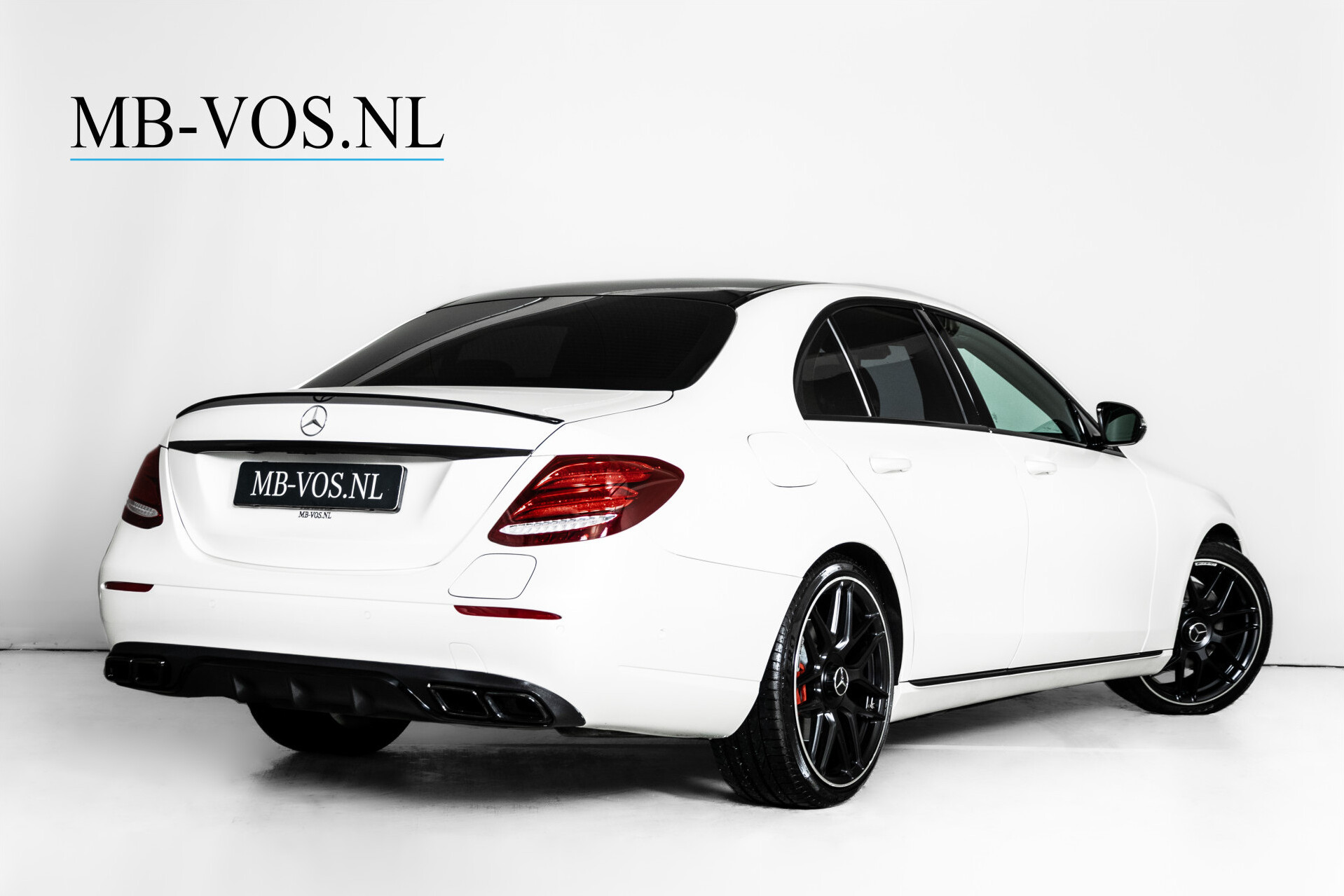 Mercedes-Benz E-Klasse 350 e Leer | Widescreen | AMG | Designo | New Service Aut9 Foto 2