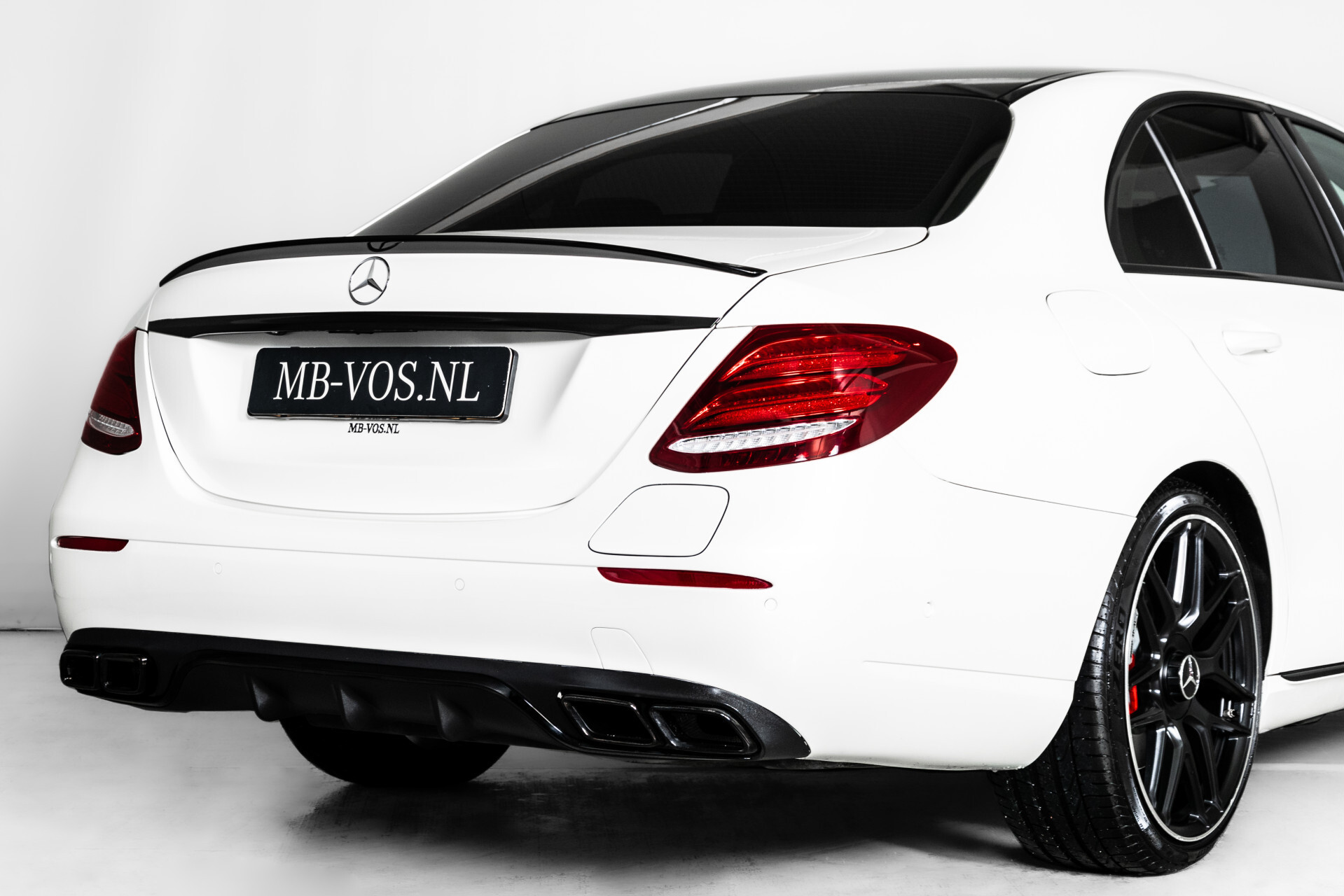 Mercedes-Benz E-Klasse 350 e Leer | Widescreen | AMG | Designo | New Service Aut9 Foto 31