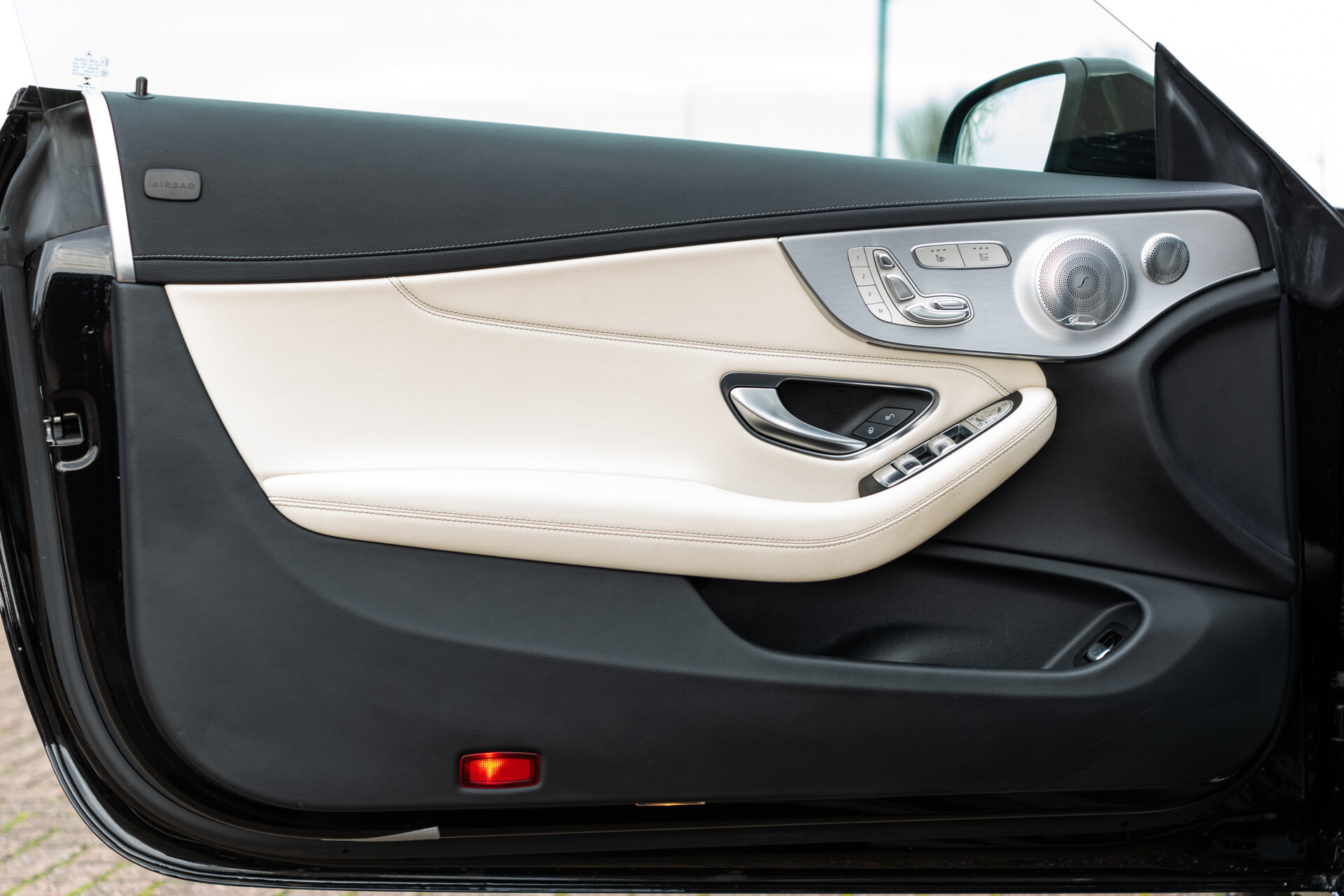 Mercedes-Benz C-Klasse Cabrio 200 AMG Night Premium Plus Aut9 Foto 10