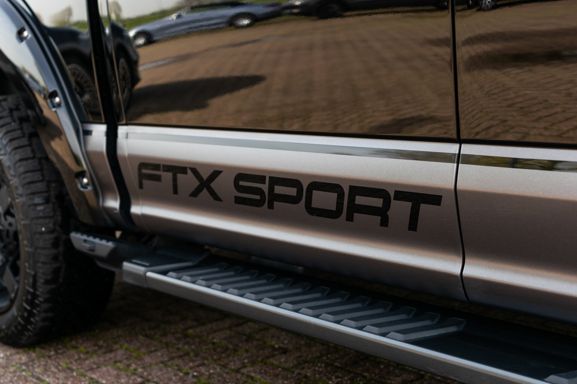 Ford USA F-150 LARIAT SPORT 4X4 SuperCrew V8 Special Widebody 1ste eigenaar | lage bijtelling Foto 16