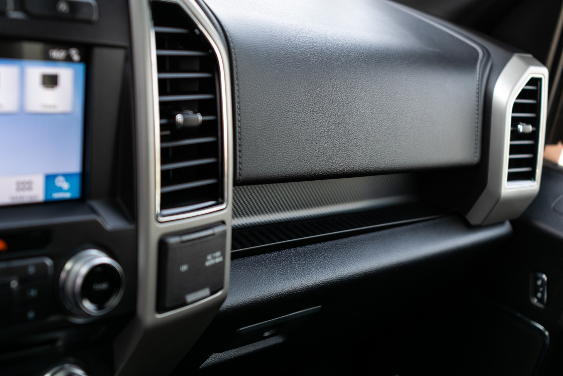 Ford USA F-150 LARIAT SPORT 4X4 SuperCrew V8 Special Widebody 1ste eigenaar | lage bijtelling Foto 29