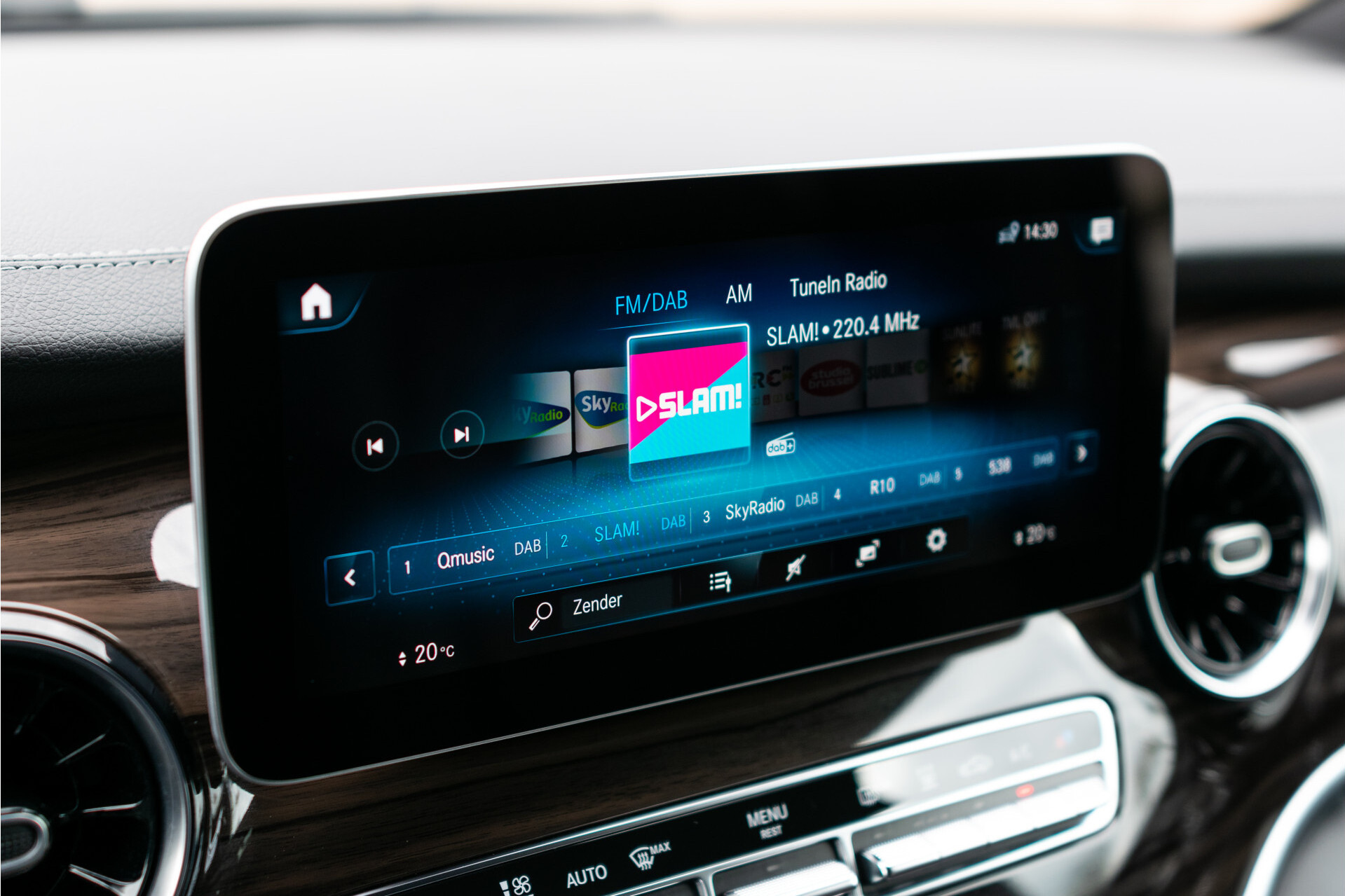 Mercedes-Benz V-Klasse 300 DC Extra Lang 4-Matic BRABUS D30 Foto 17