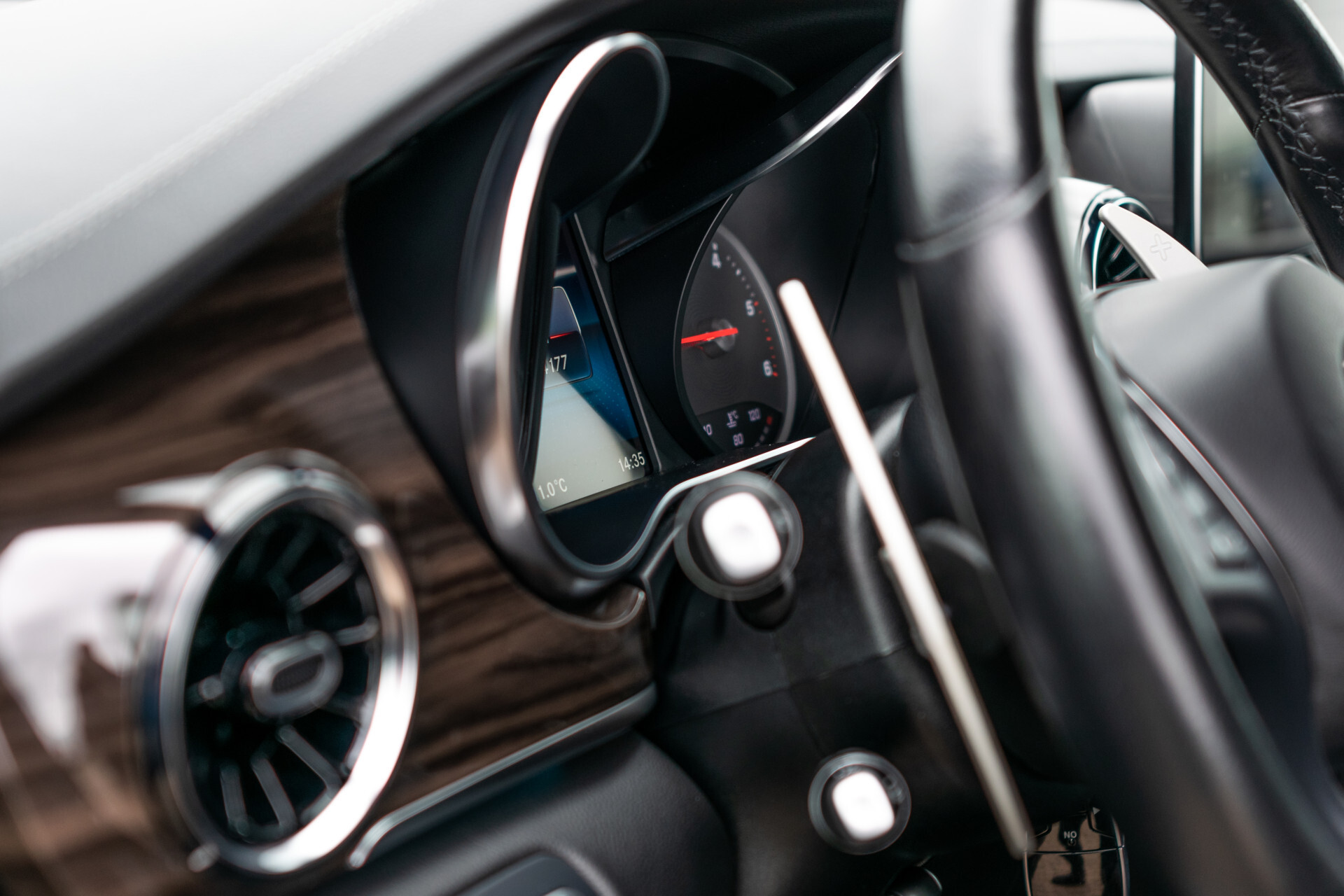 Mercedes-Benz V-Klasse 300 DC Extra Lang 4-Matic BRABUS D30 Foto 32